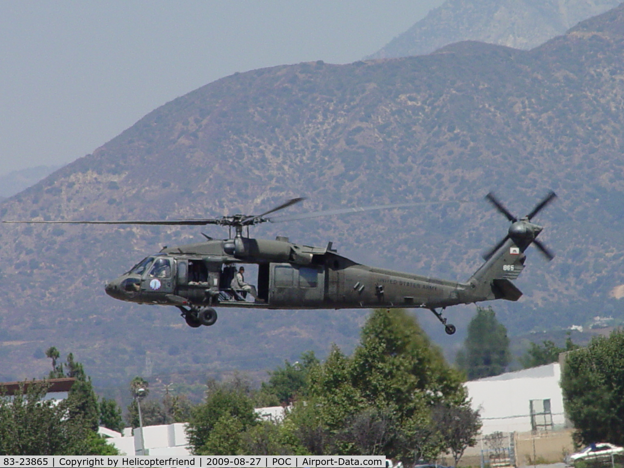 83-23865, 1983 Sikorsky UH-60A Black Hawk C/N 70690, US Army landing 26L