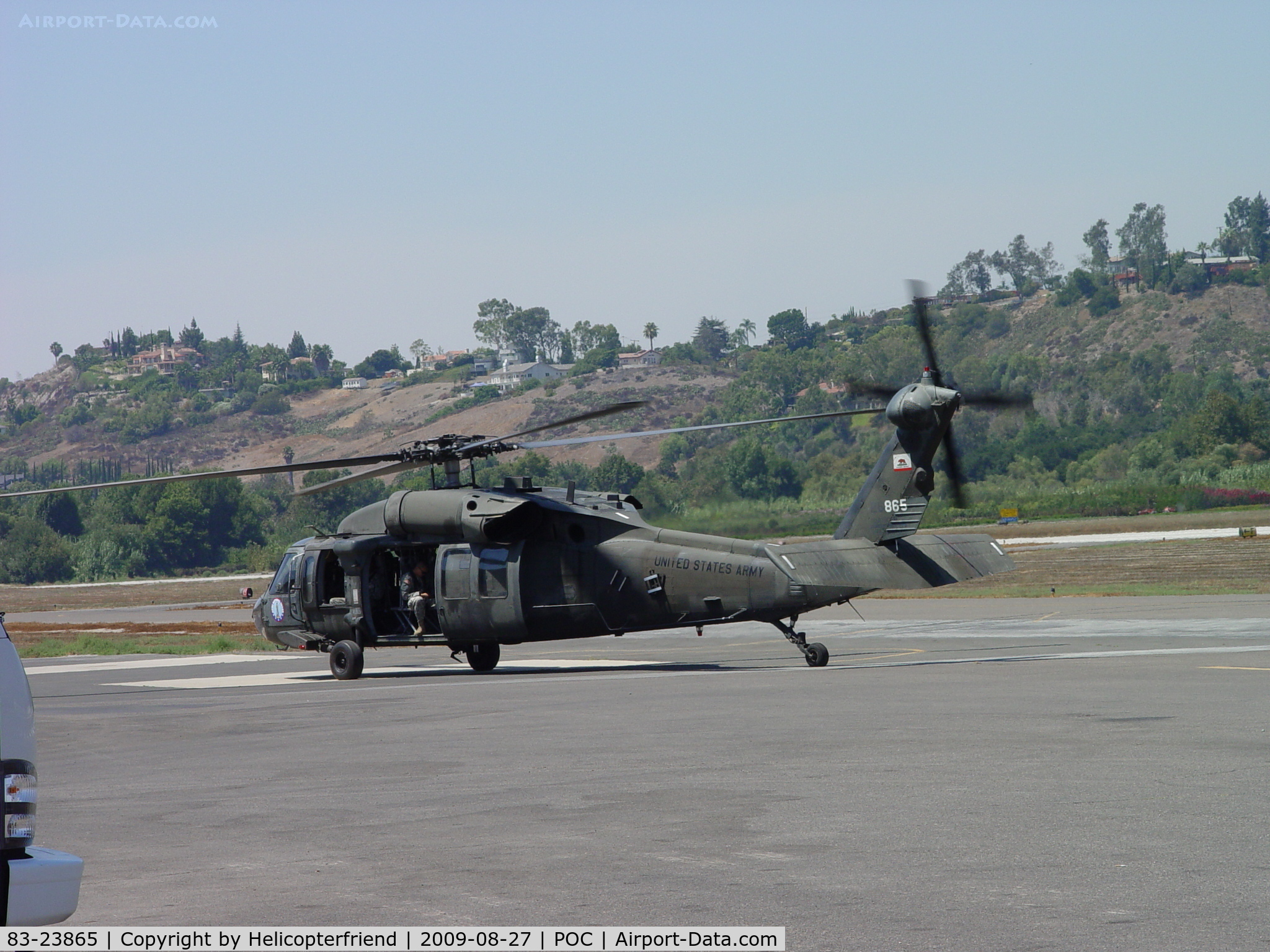 83-23865, 1983 Sikorsky UH-60A Black Hawk C/N 70690, Standing by Helipad 2