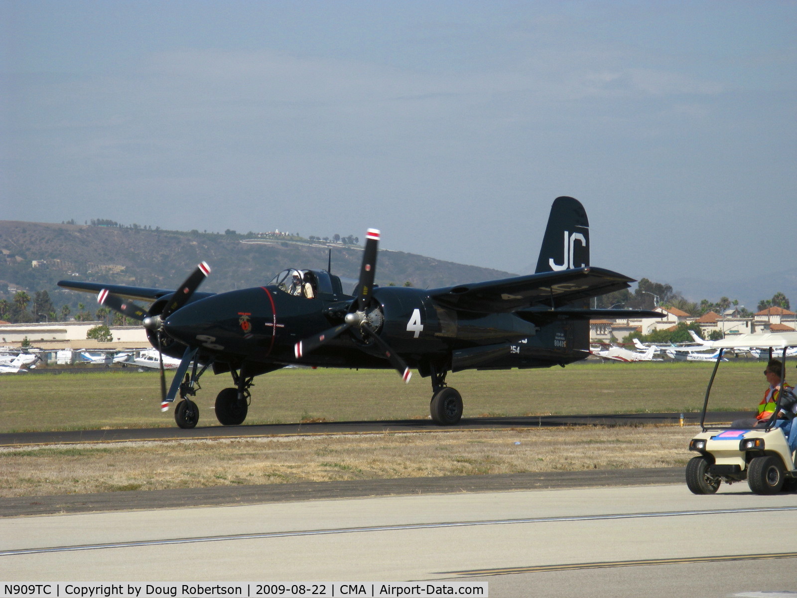 N909TC, 1945 Grumman F7F-3P Tigercat C/N 80425, 1945 Grumman F7F-3 TIGERCAT, two P&W R2800-34 Double Wasps 2,100 Hp each, taxi