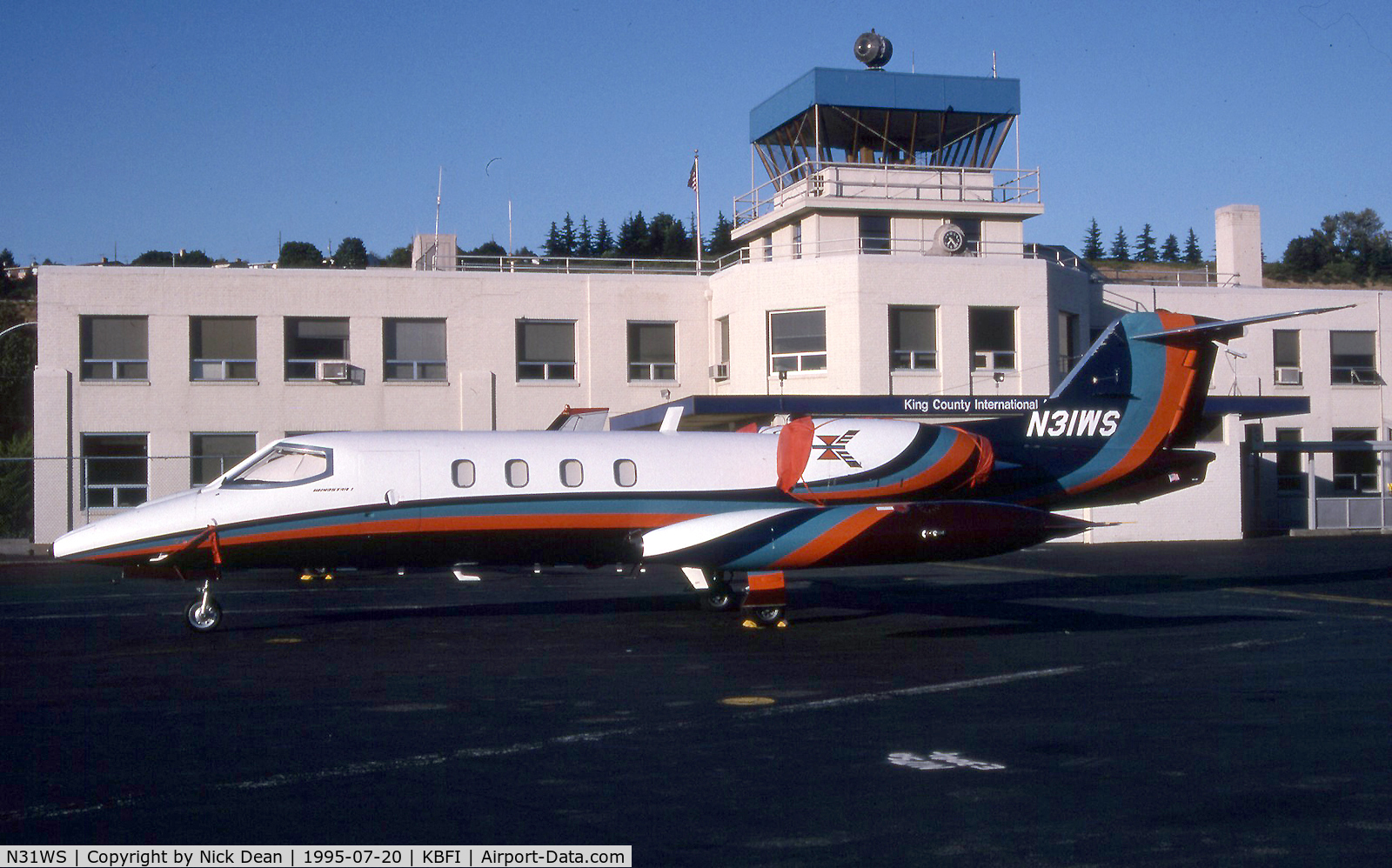 N31WS, 1975 Gates Learjet 35 C/N 027, KBFI