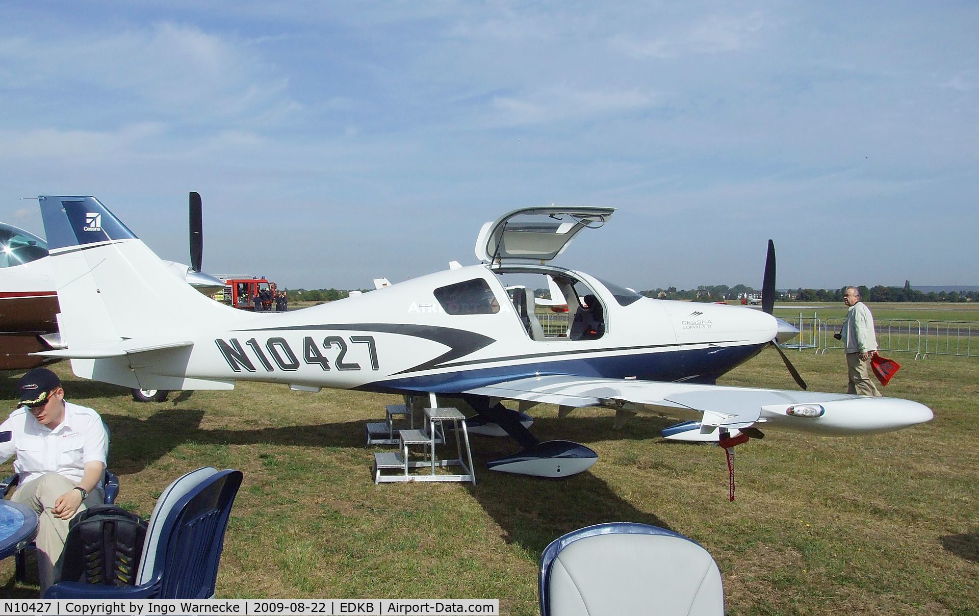 N10427, Cessna LC41-550FG C/N 411142, Cessna 400 (LC41-550FG) Corvalis TT at the Bonn-Hangelar centennial jubilee airshow