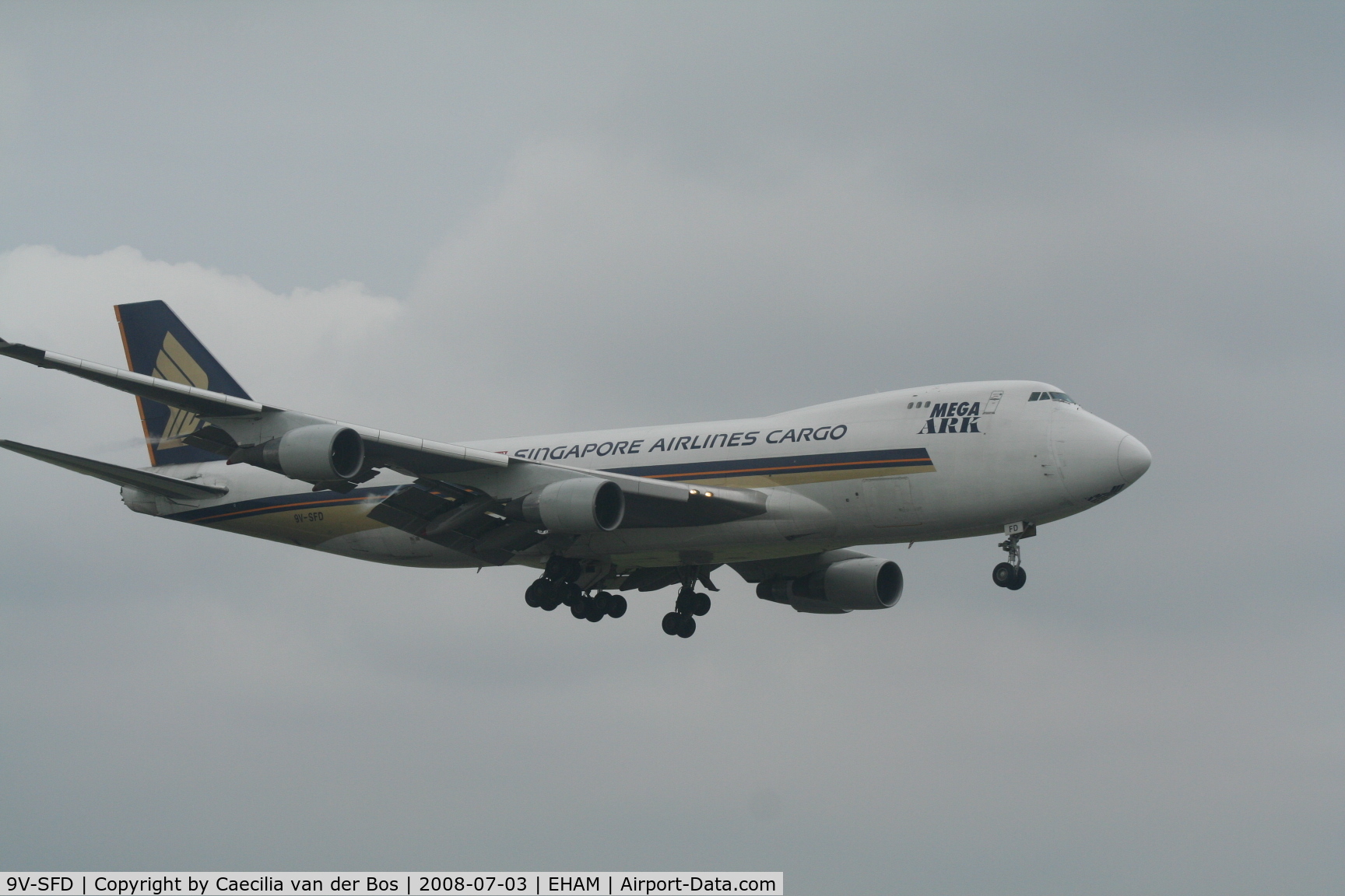 9V-SFD, 1995 Boeing 747-412F/SCD C/N 26553, Arrival at Schiphol