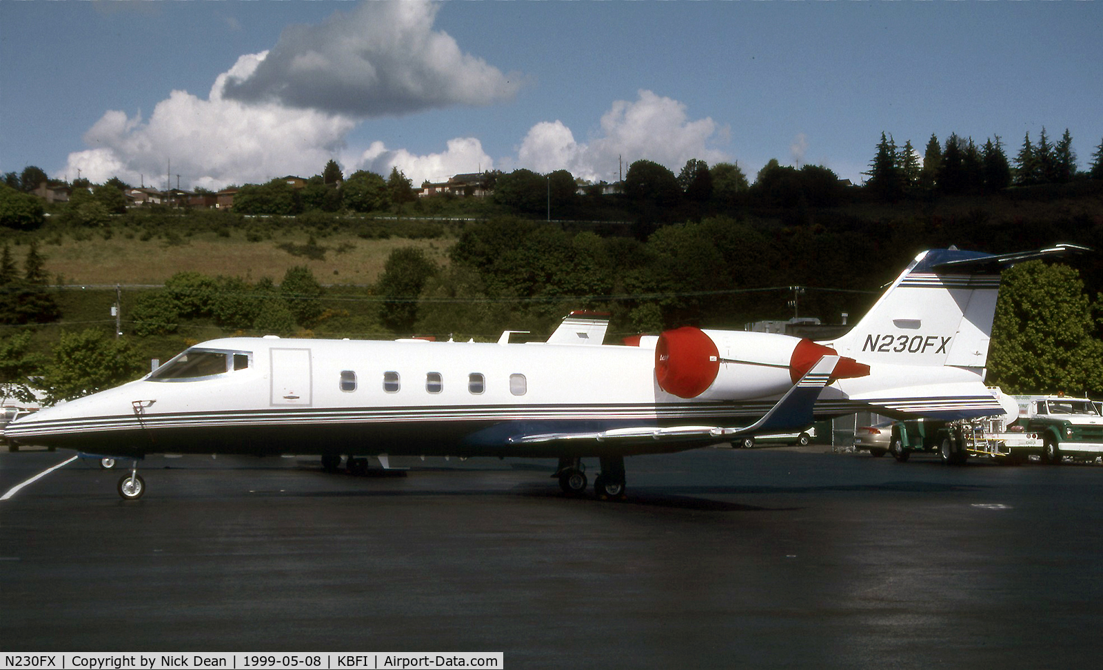 N230FX, 1998 Learjet Inc 60 C/N 138, KBFI