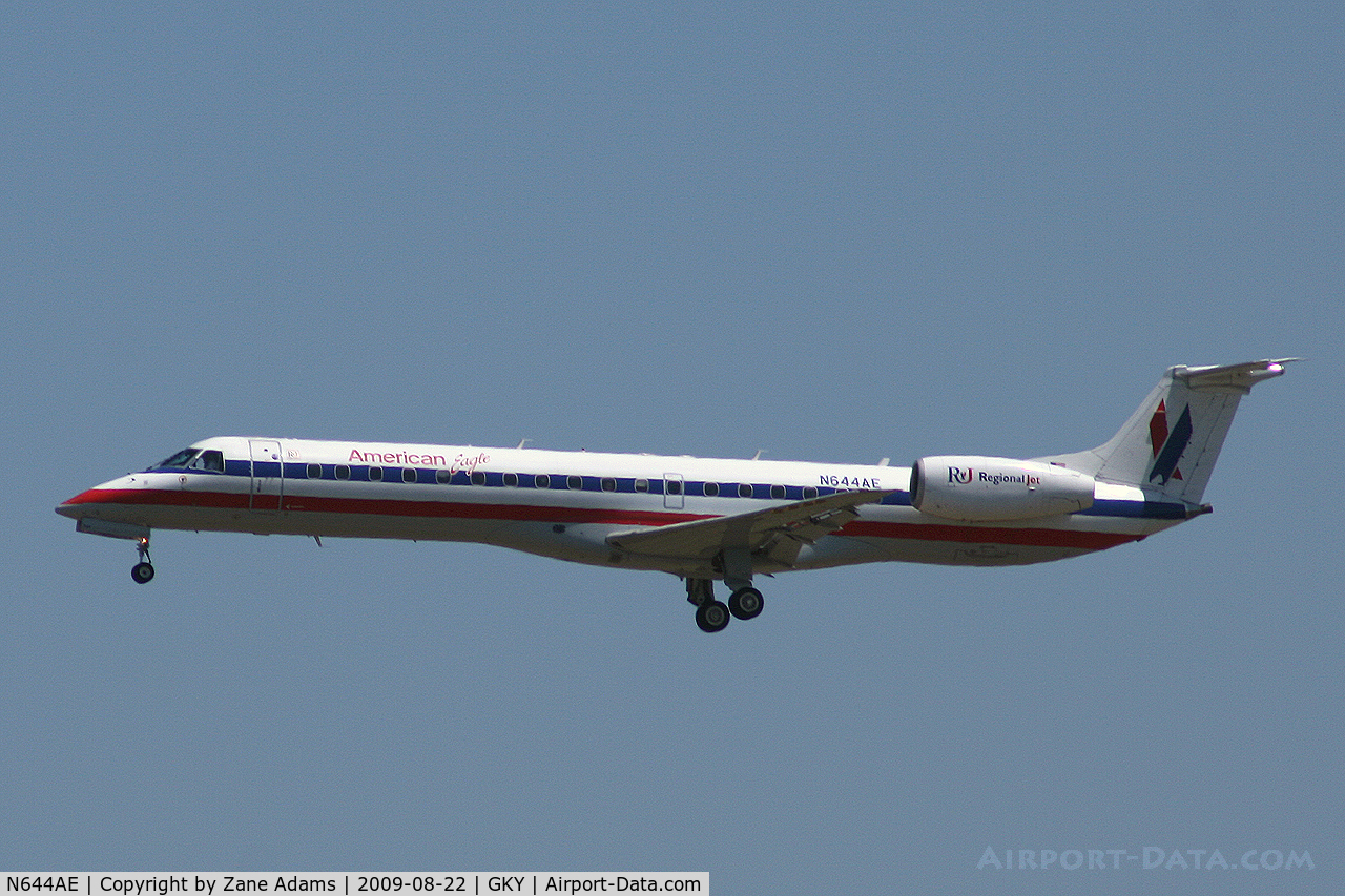 N644AE, 1999 Embraer ERJ-145LR (EMB-145LR) C/N 145204, American Eagle landing at DFW