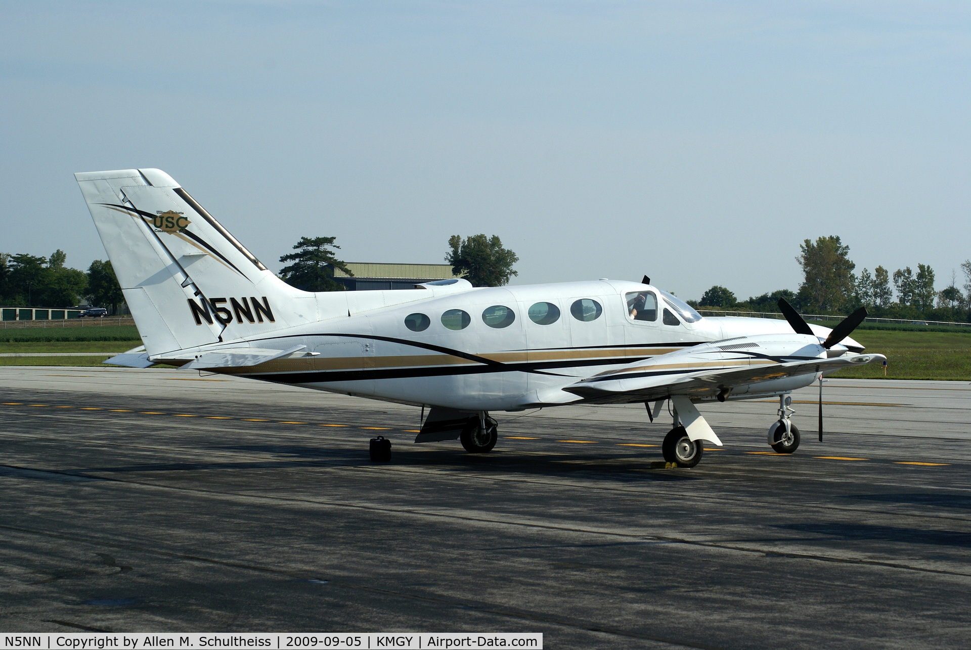 N5NN, Cessna 421C Golden Eagle C/N 421C0446, Cessna 421C