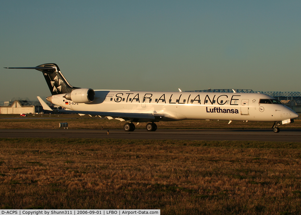D-ACPS, 2003 Canadair CRJ-700 (CL-600-2C10) Regional Jet C/N 10100, Lining up rwy 14L for departure...