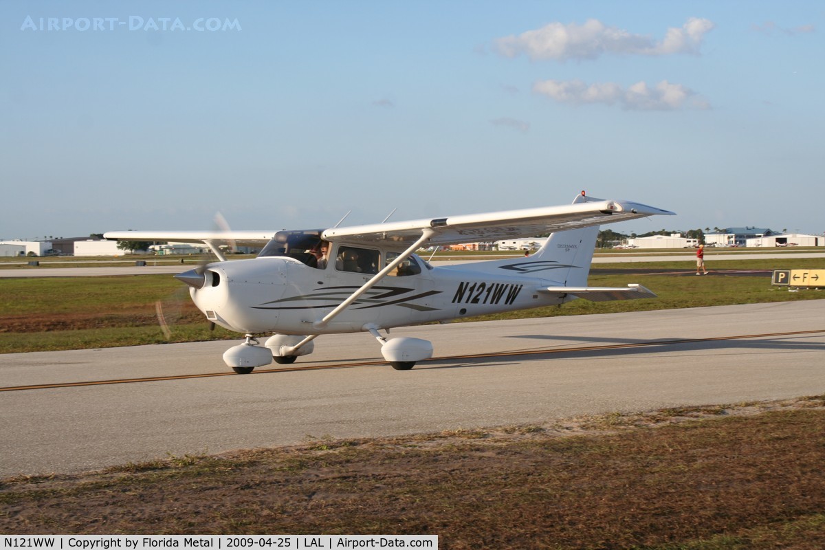 N121WW, 2007 Cessna 172S C/N 172S10453, Cessna 172S