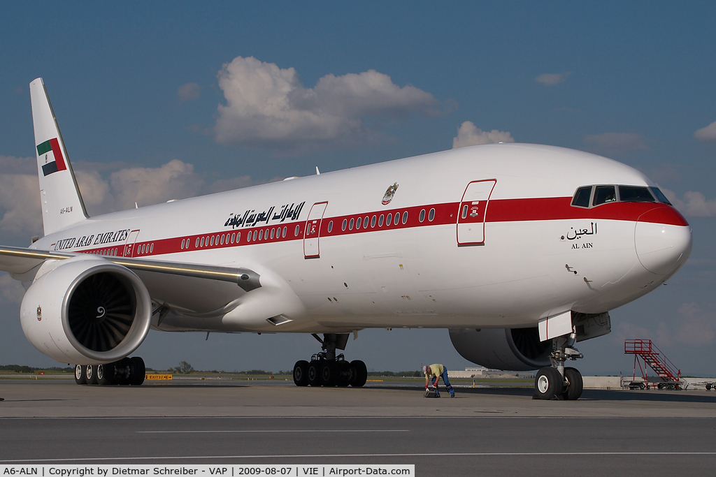 A6-ALN, 1999 Boeing 777-2AN/ER C/N 29953, UAE Government Boeing 777-200