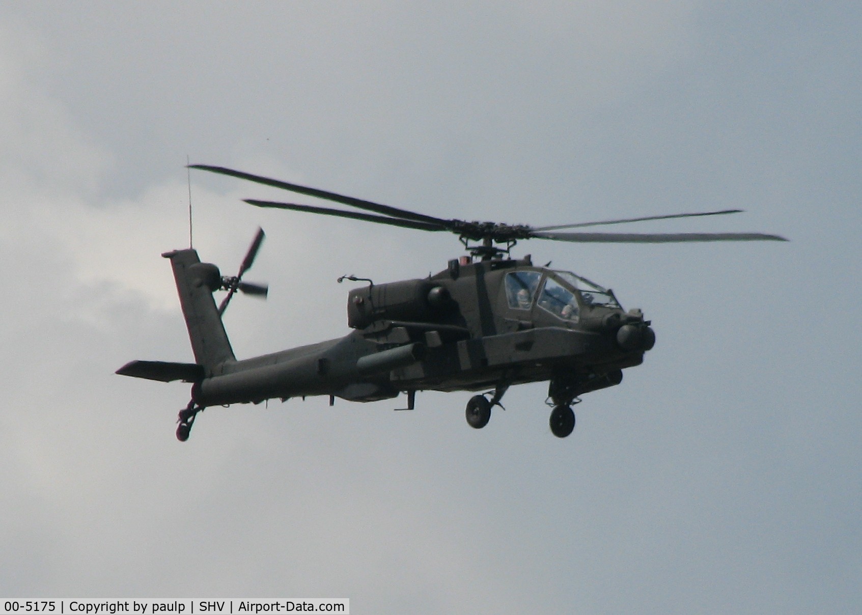 00-5175, Boeing AH-64D Longbow Apache C/N PVD175, Just lifted off from the Shreveport Regional airport.