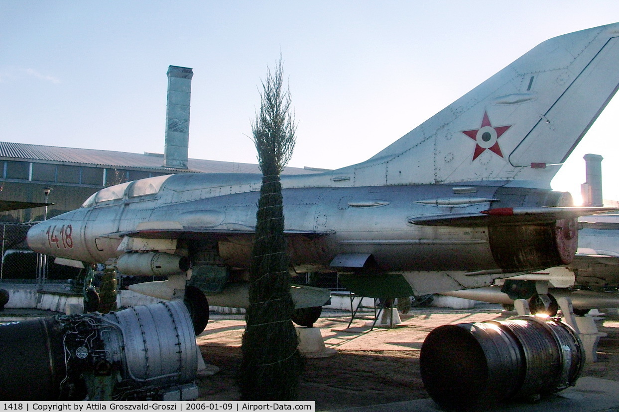 1418, 1964 Mikoyan-Gurevich MiG-21U C/N 661418, Kecel Military technical park, Hungary
