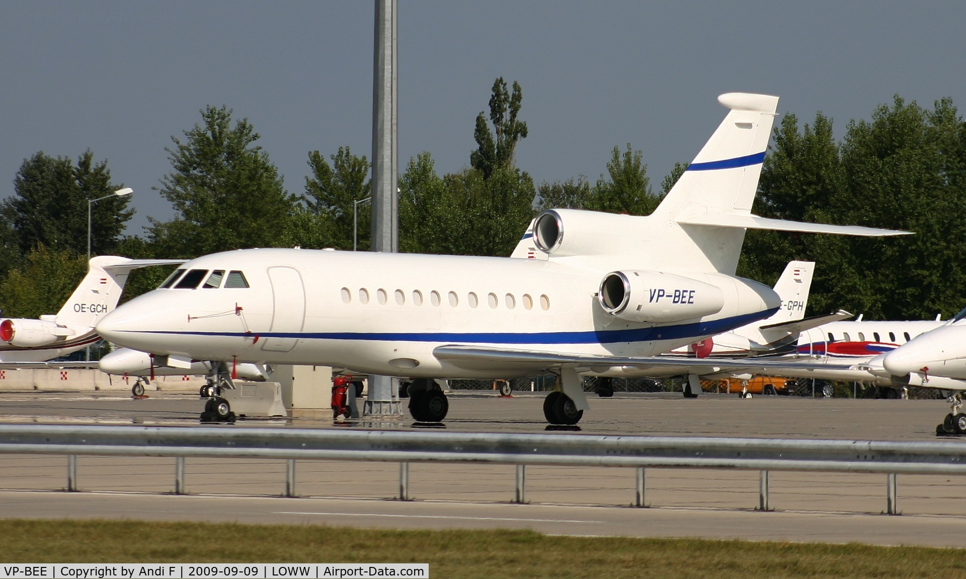 VP-BEE, 2002 Dassault Falcon 900EX C/N 109, -