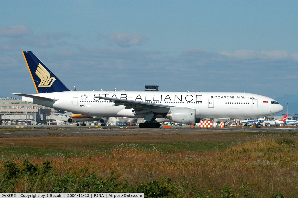 9V-SRE, 1999 Boeing 777-212/ER C/N 28523, SQ Star Alliance c/s