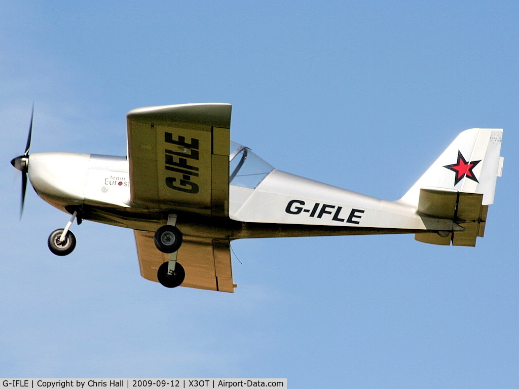 G-IFLE, 2004 Cosmik EV-97 TeamEurostar UK C/N 2113, Staffordshire Aero Club's 25th anniversary fly-in