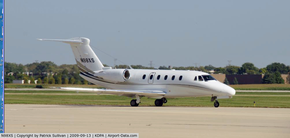 N98XS, 1995 Cessna 650 Citation VII C/N 650-7058, DuPage arrival headed to the hangar