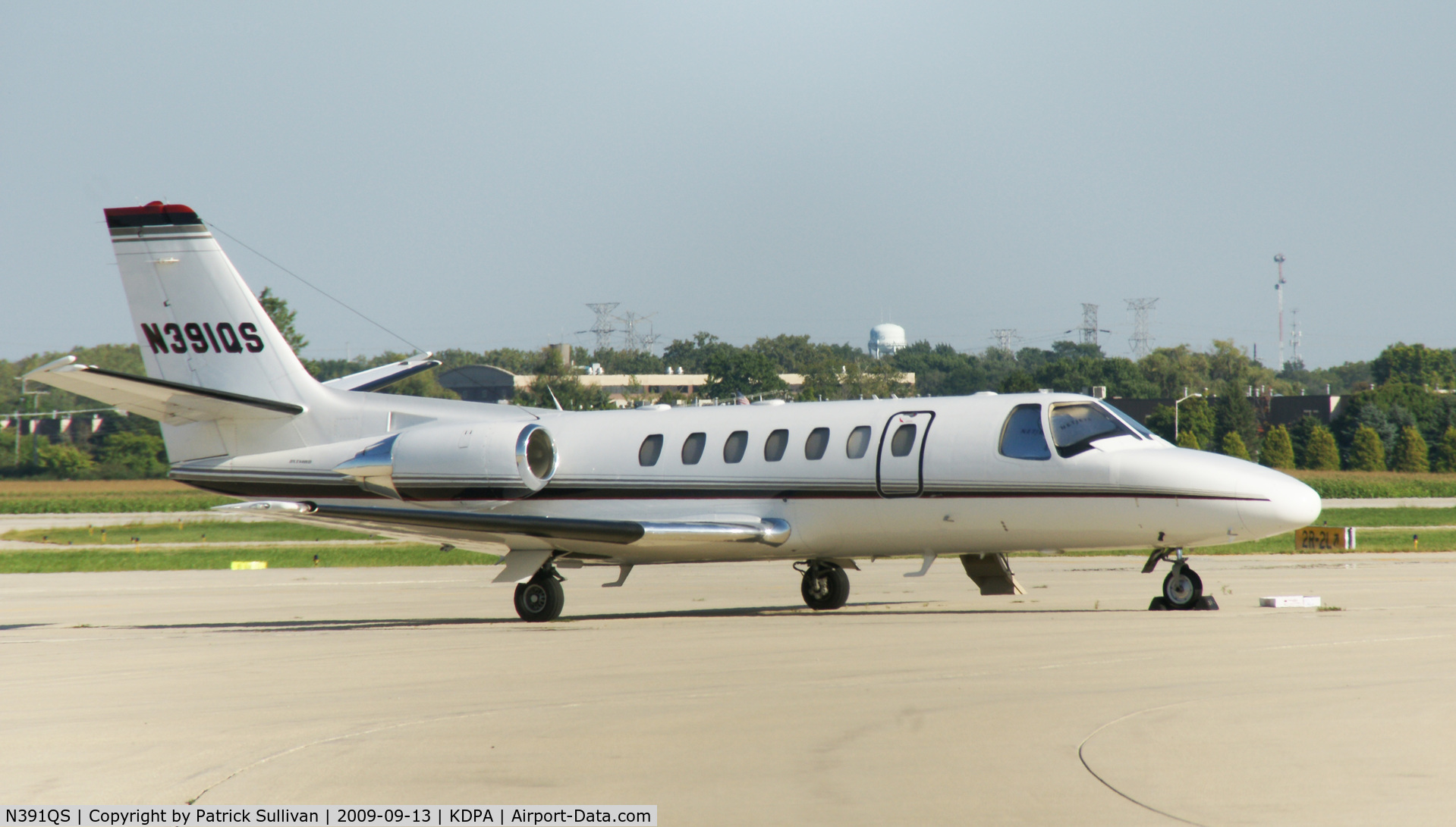 N391QS, 1998 Cessna 560 Citation Ultra C/N 560-0493, On the ramp, preflight, DuPage Airport