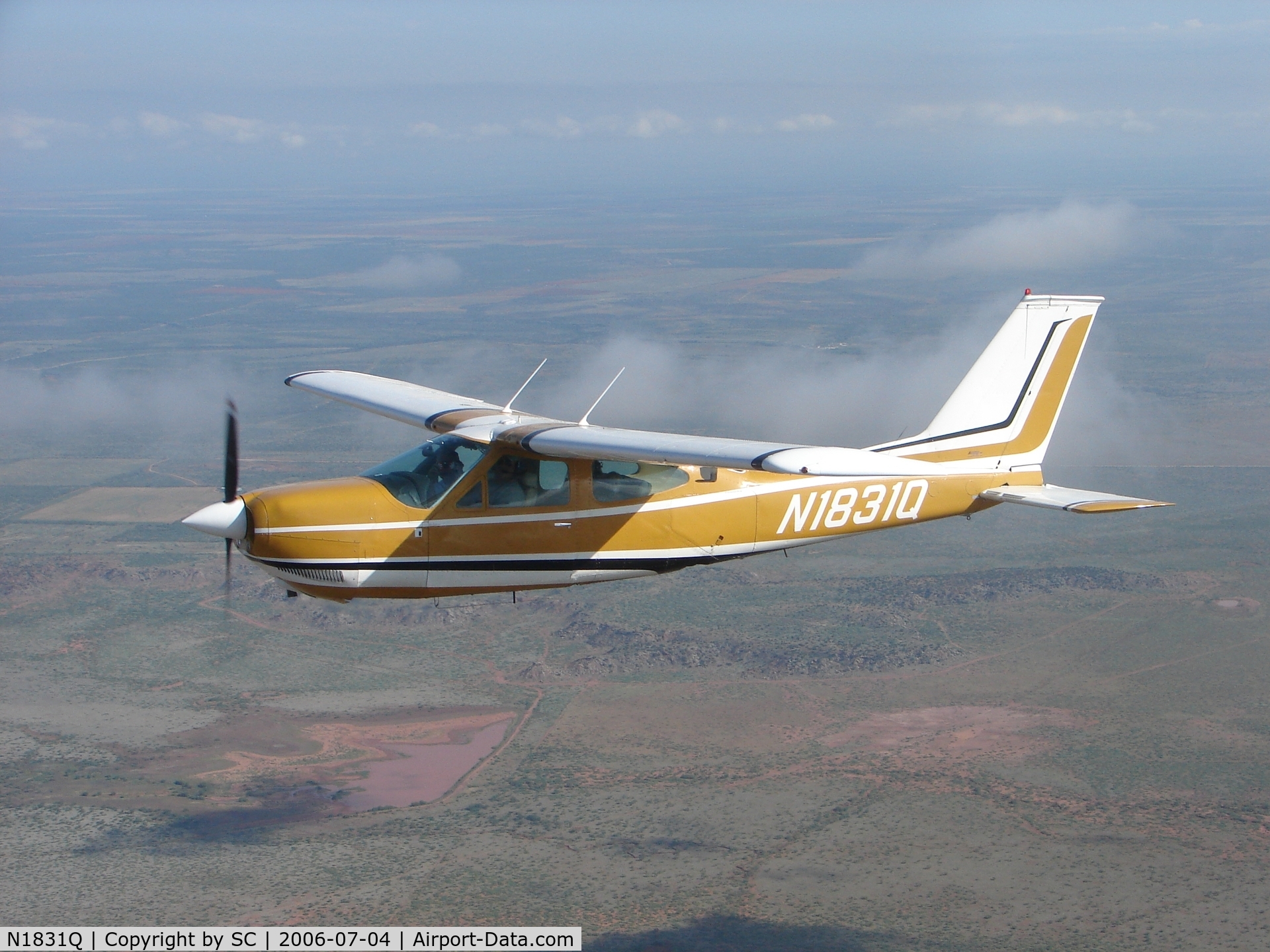 N1831Q, 1971 Cessna 177RG Cardinal C/N 177RG0231, N1831Q flying to Oshkosh