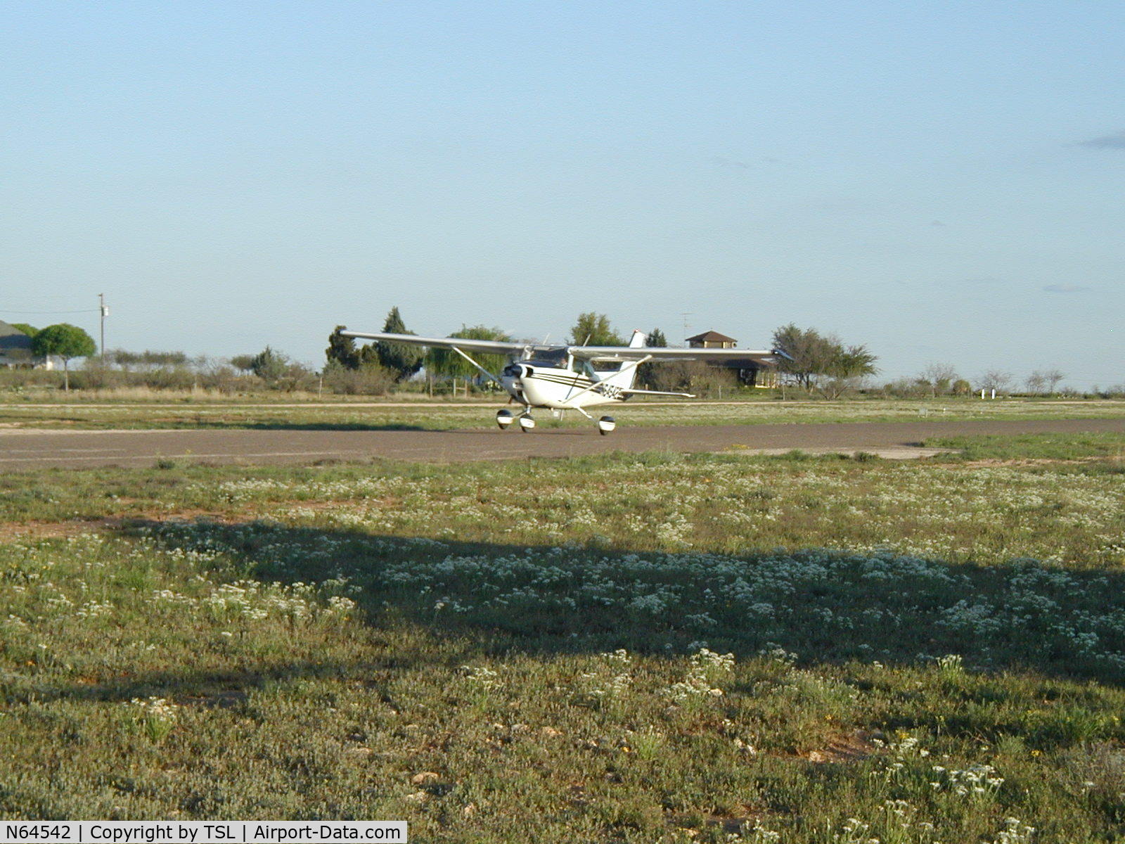 N64542, 1975 Cessna 172M C/N 17265296, N64542 carries a student on his 1st solo landing