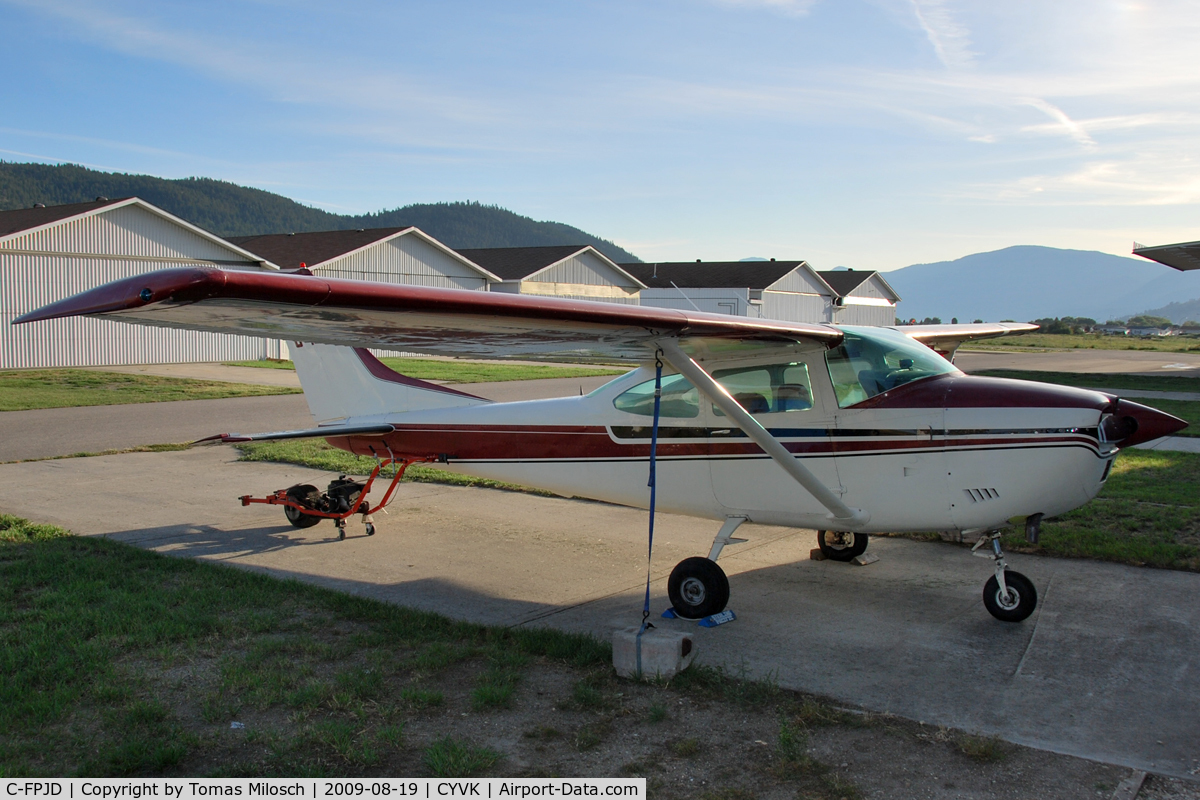 C-FPJD, Cessna 182N Skylane C/N 18260490, 