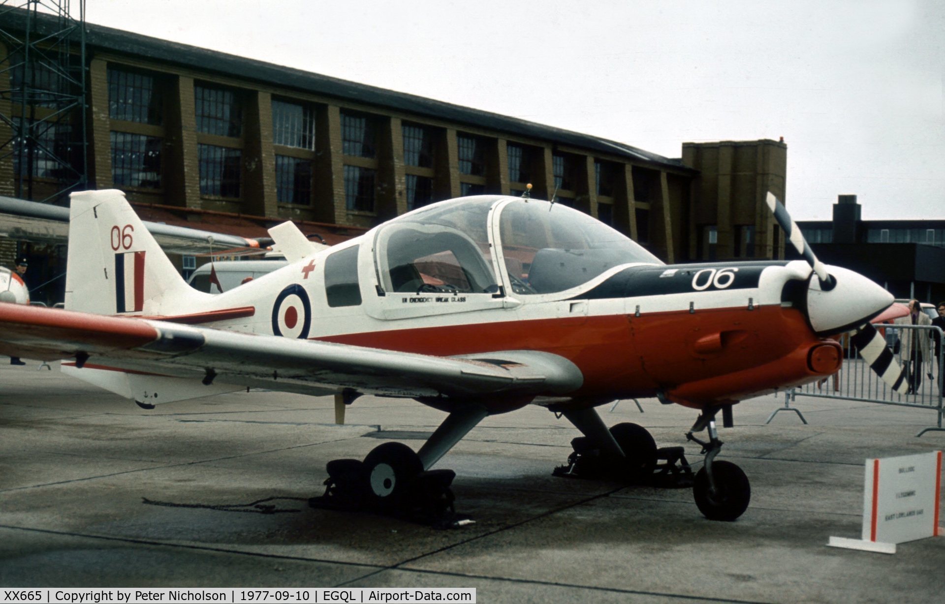 XX665, 1974 Scottish Aviation Bulldog T.1 C/N BH.120/323, Bulldog T.1 of East Lowlands University Air Squadron at the 1977 RAF Leuchars Airshow.