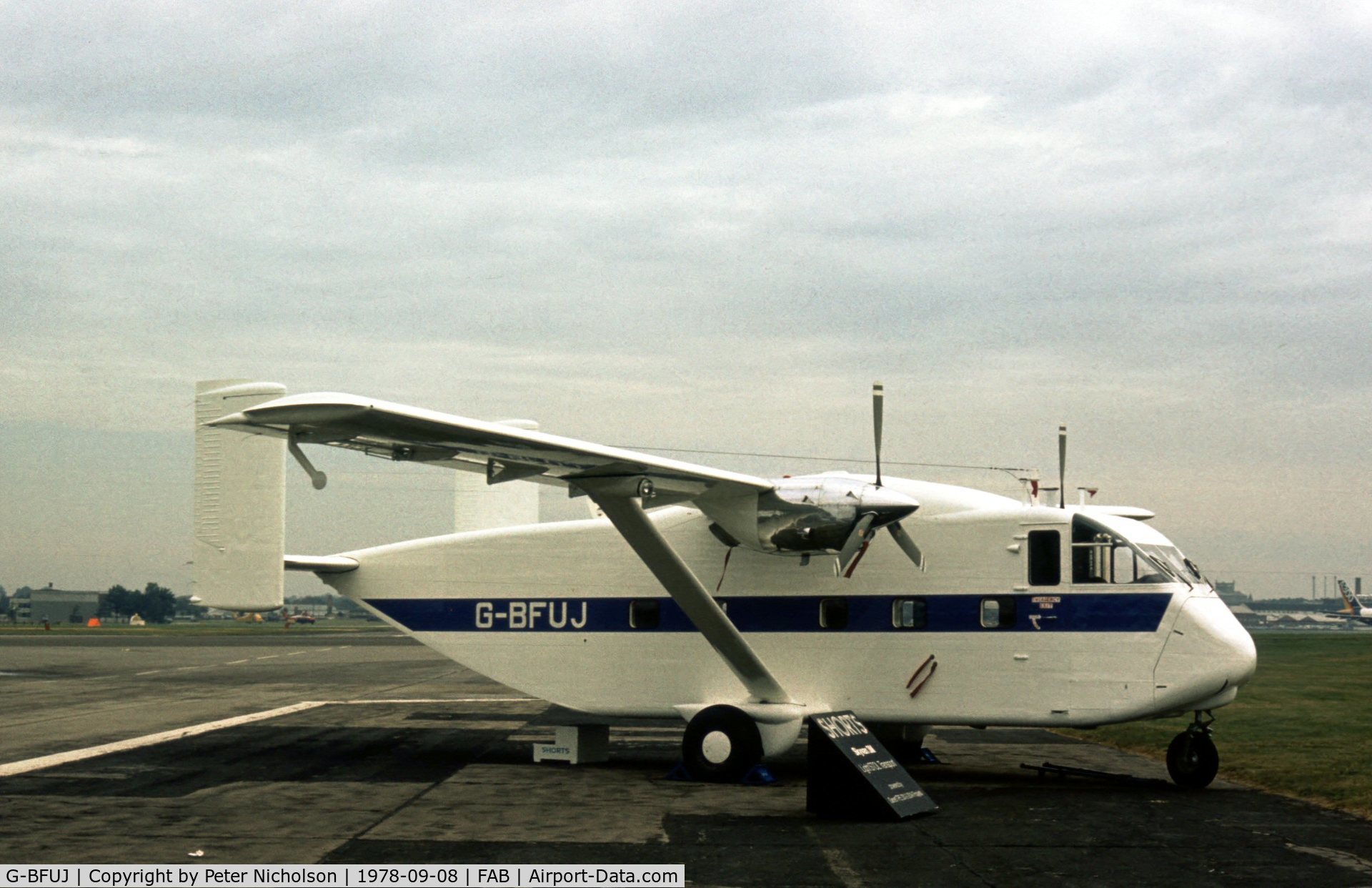 G-BFUJ, 1978 Short SC-7 Skyvan 3-100 C/N SH.1960, Shorts Skyvan on display at the 1978 Farnborough Airshow.