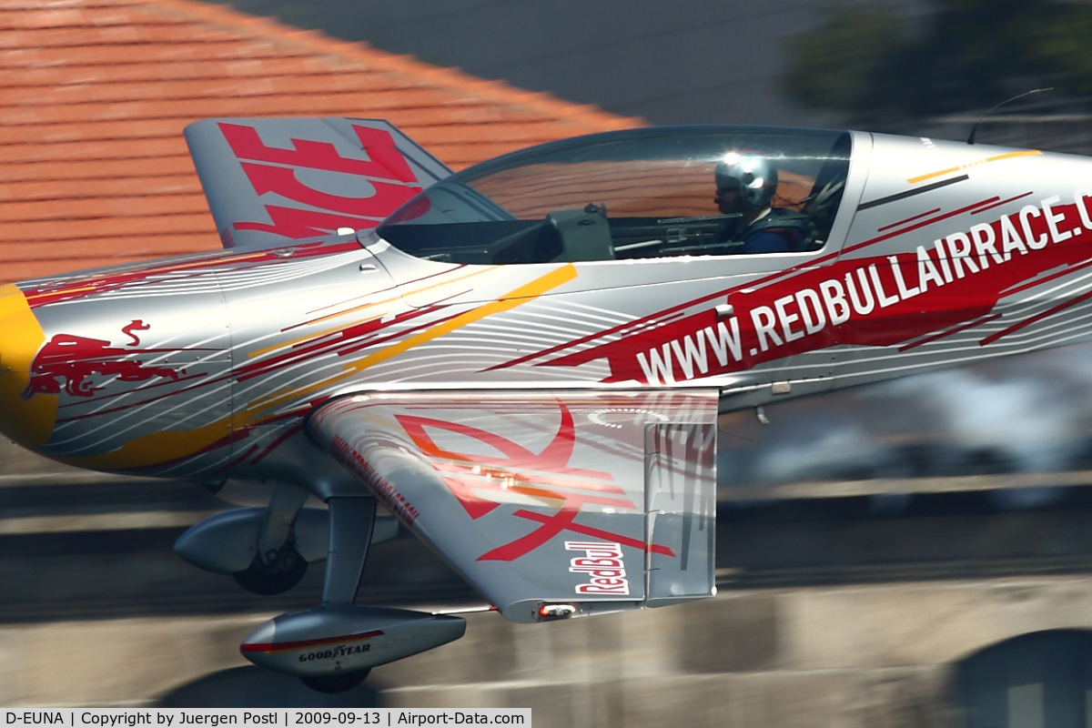 D-EUNA, Extra EA-300LP C/N 1251, Red Bull Air Race Porto 2009 - Extra EA-300LP