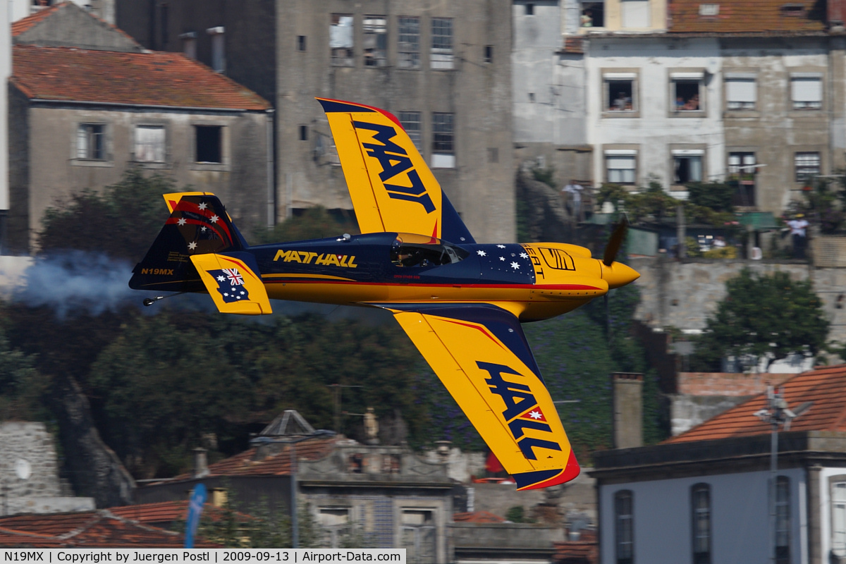 N19MX, MX Aircraft MXS-R C/N 007, Red Bull Air Race Porto 2009 - Matt Hall