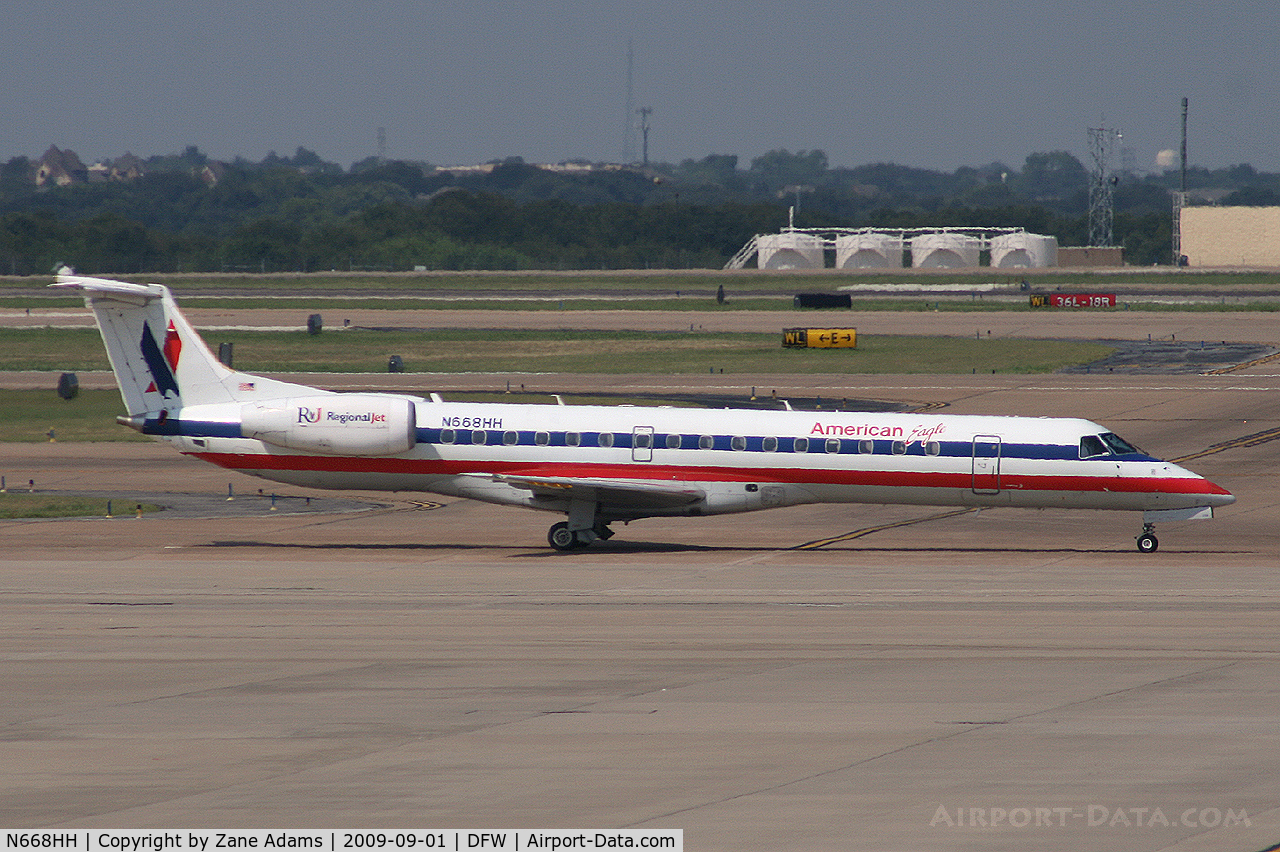N668HH, 2004 Embraer ERJ-145LR (EMB-145LR) C/N 145785, American Eagle at DFW