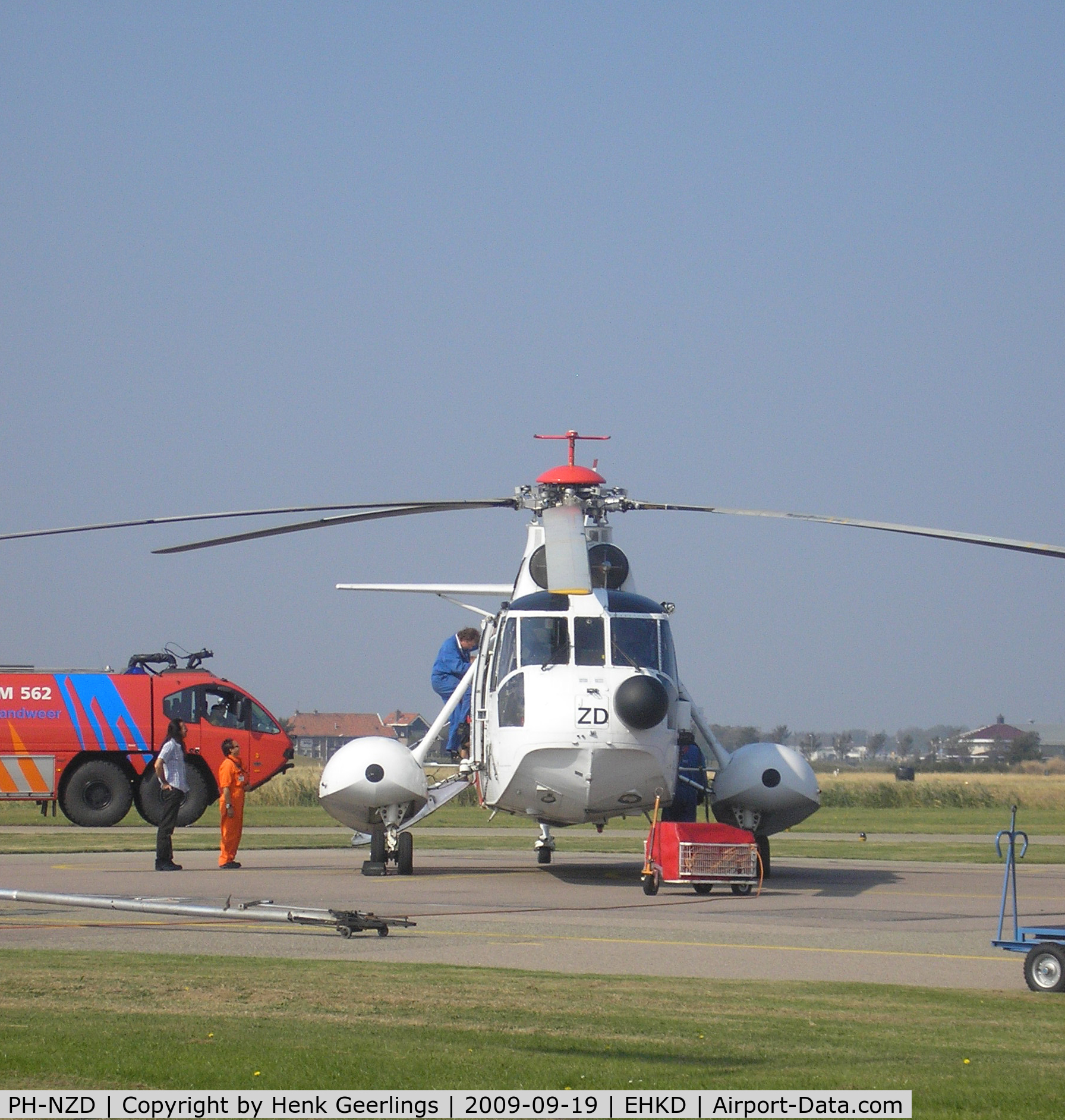 PH-NZD, 1971 Sikorsky S-61N C/N 61489, CHC Helicopters ; Heldair Show Maritiem , Den Helder  19 sep 2009