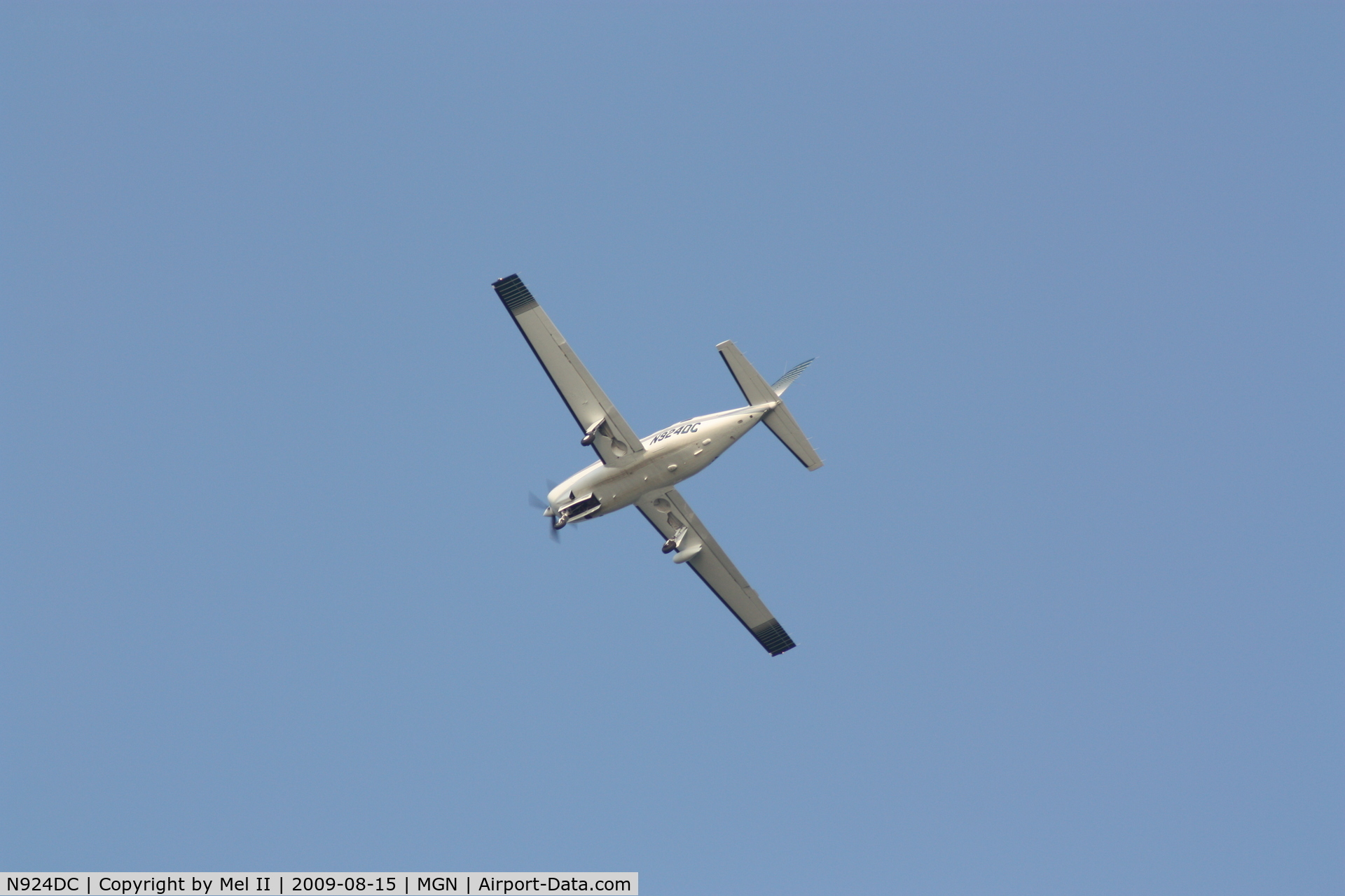 N924DC, 1996 Piper PA-46-350P Malibu Mirage C/N 4636057, On Left Downwind For RWY 28