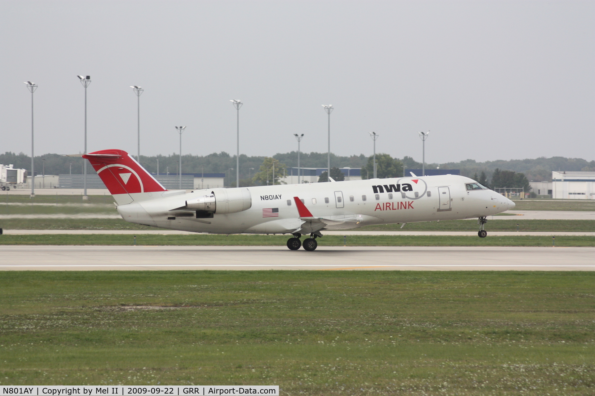 N801AY, 2004 Bombardier CRJ-200ER (CL-600-2B19) C/N 8001, FLG3968 - KGRR-KDCA - Departing RWY 8R