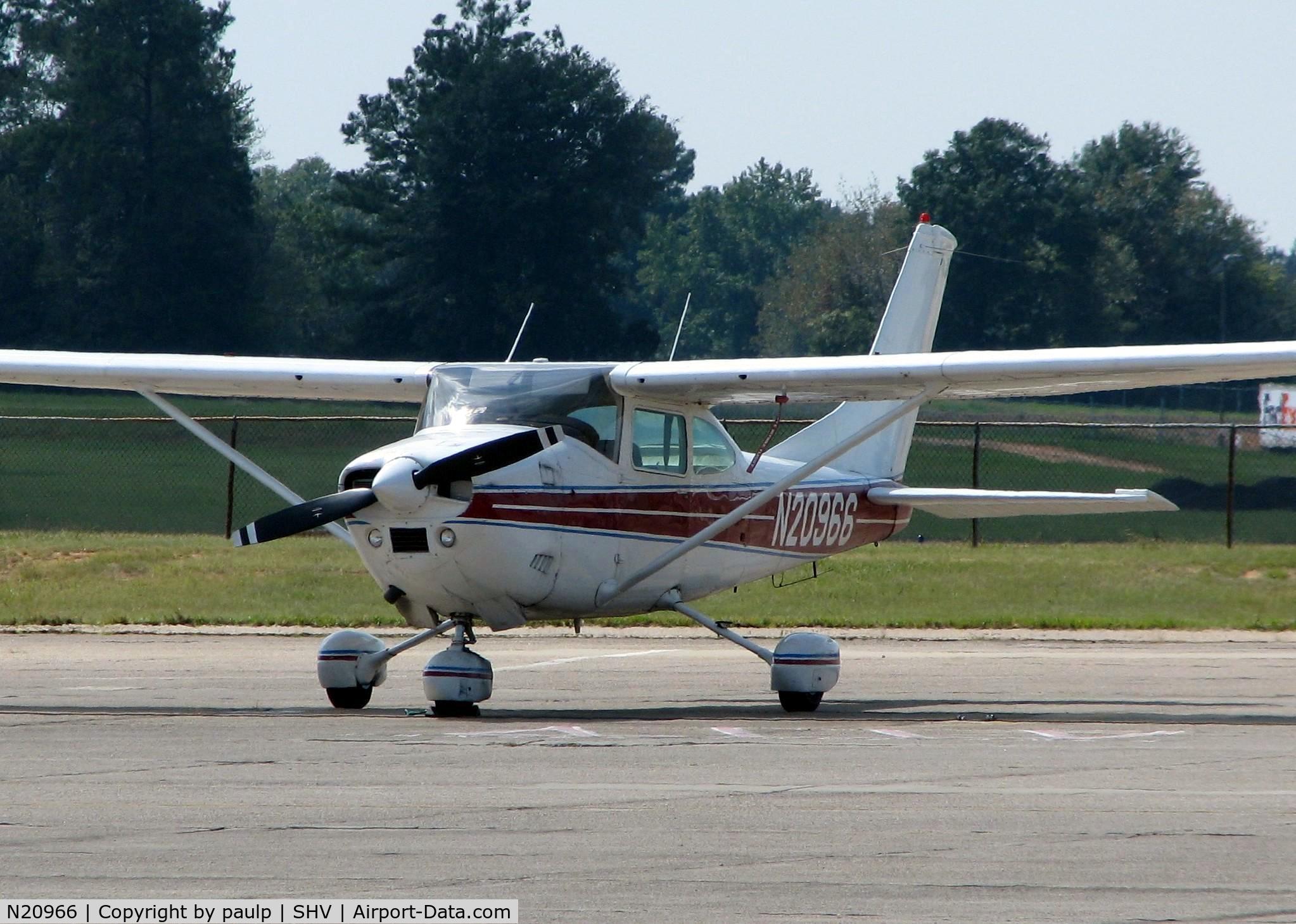N20966, 1972 Cessna 182P Skylane C/N 18261327, At Shreveport Regional.
