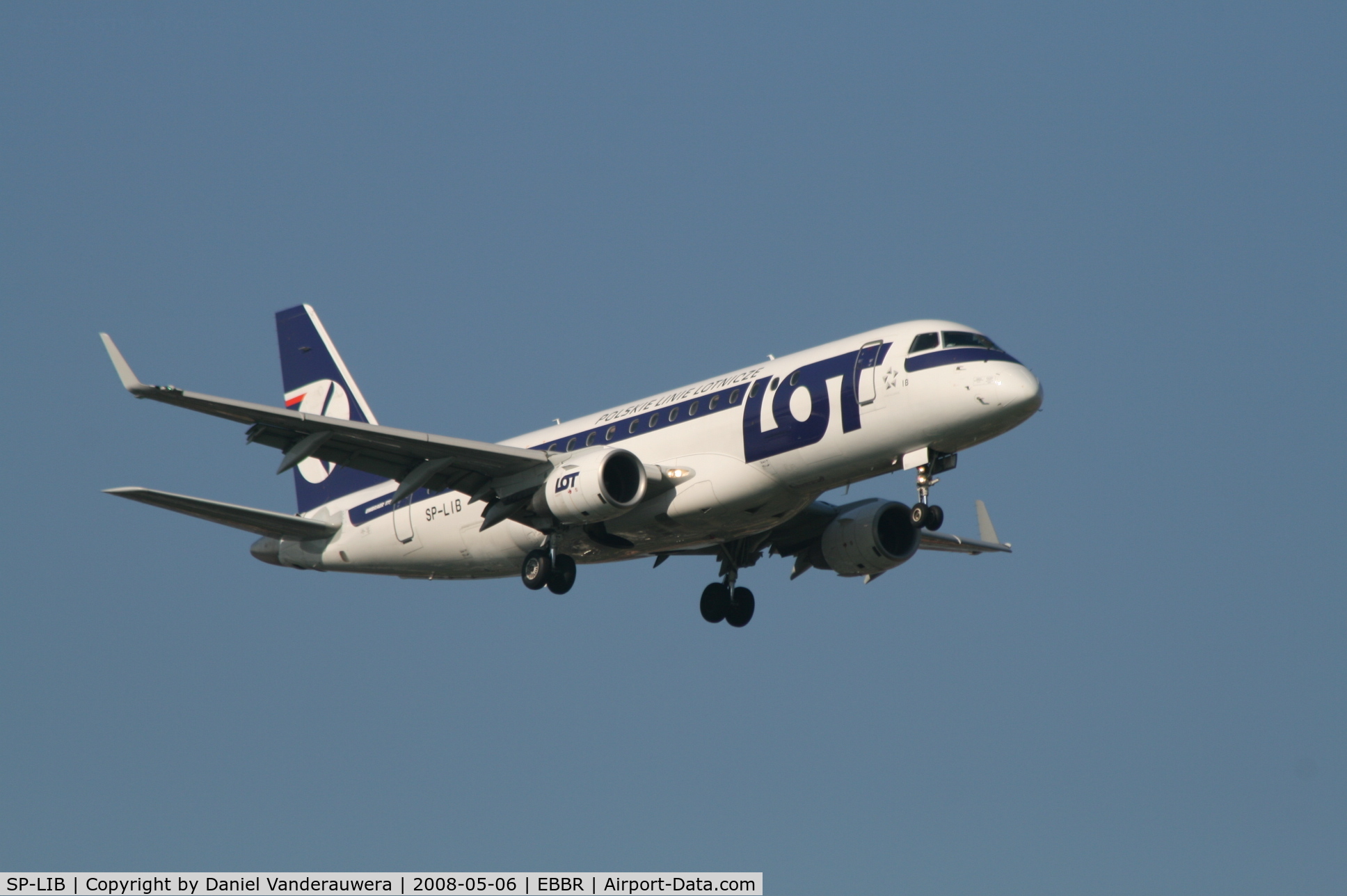 SP-LIB, 2006 Embraer 175STD (ERJ-170-200STD) C/N 17000132, arrival of flight LO235 to rwy 02