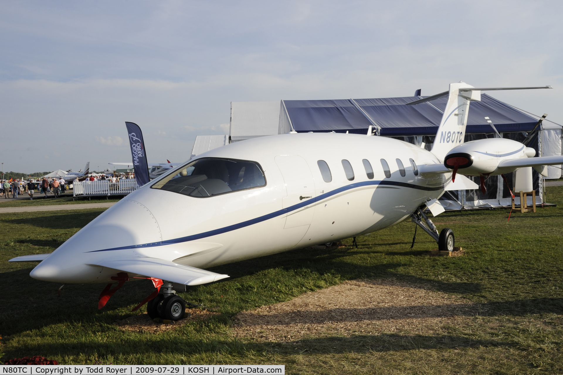 N80TC, 2008 Piaggio P-180 Avanti II C/N 1155, Oshkosh EAA Fly-in 2009