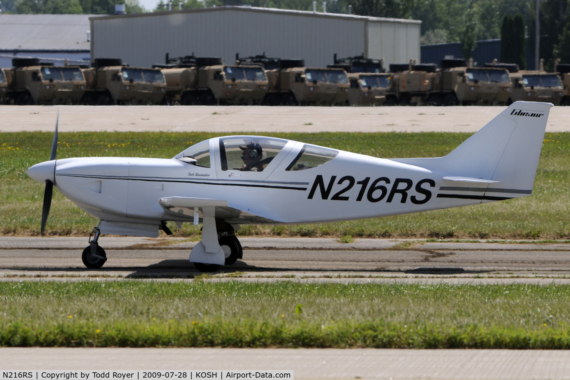 N216RS, 1998 Stoddard-Hamilton Glasair IS RG C/N 2161, Taxi to parking