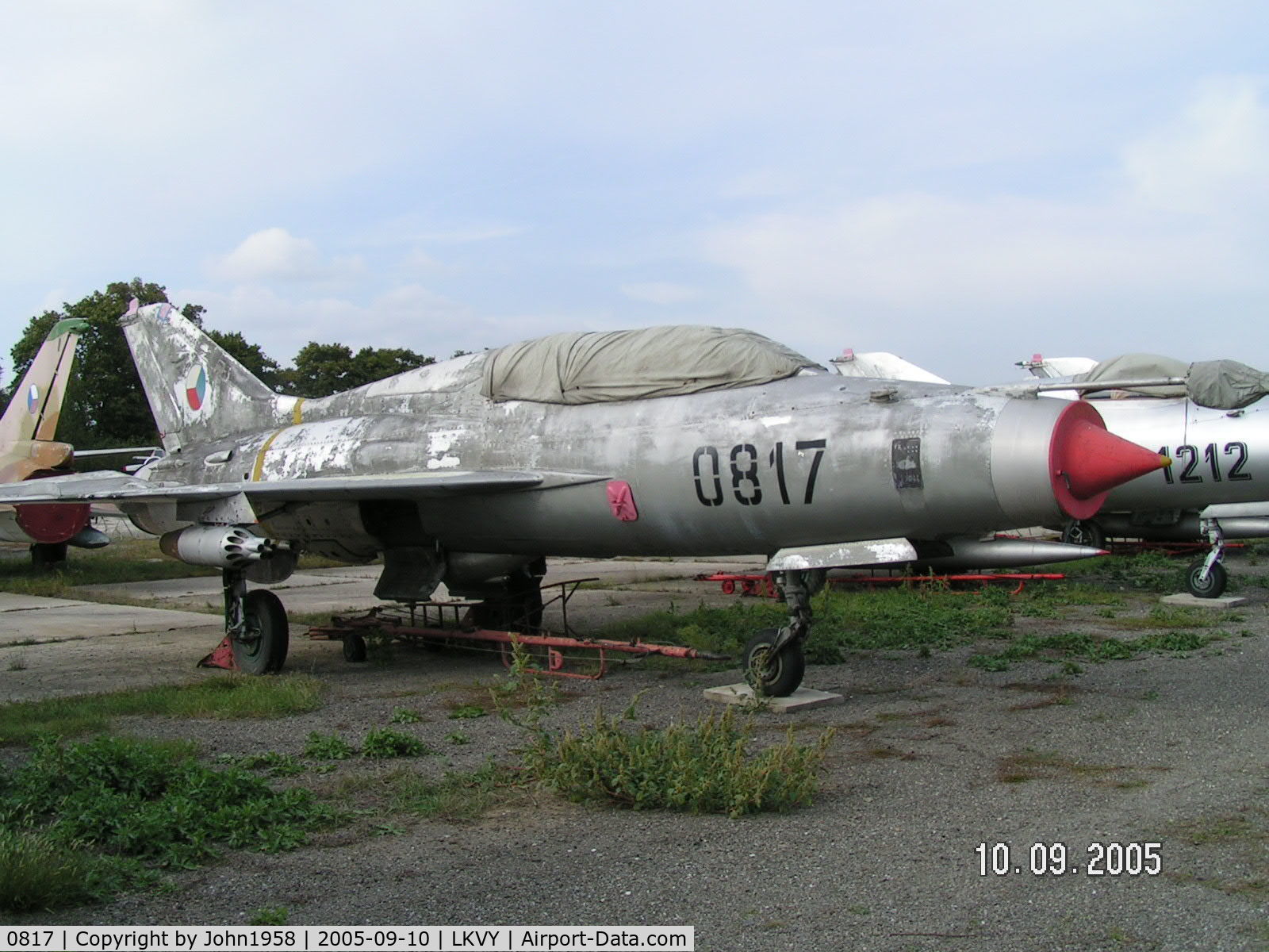 0817, Mikoyan-Gurevich MiG-21U C/N 660817, Early Mig 21