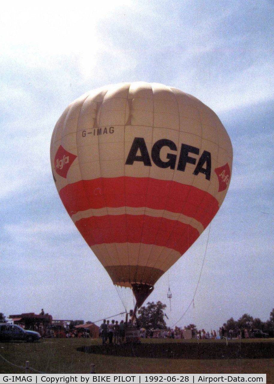 G-IMAG, 1990 Thunder And Colt Ltd COLT 77A C/N 1718, DOING TETHERED FLIGHTS AT STOKE PARK GUILDFORD SURREY UK