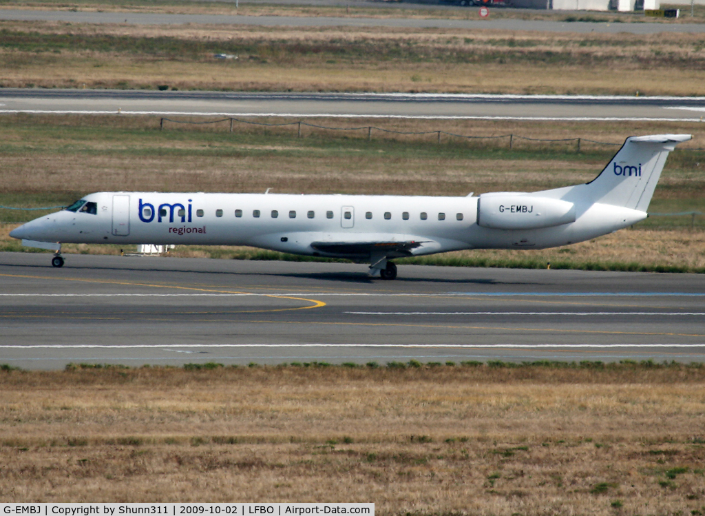 G-EMBJ, 1999 Embraer ERJ-145EU (EMB-145EU) C/N 145134, Arriving rwy 32L