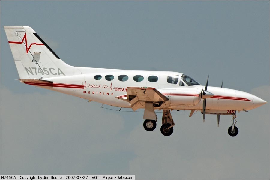 N745CA, Cessna 421C Golden Eagle C/N 421C1043, Landing at North Las Vegas (VGT)