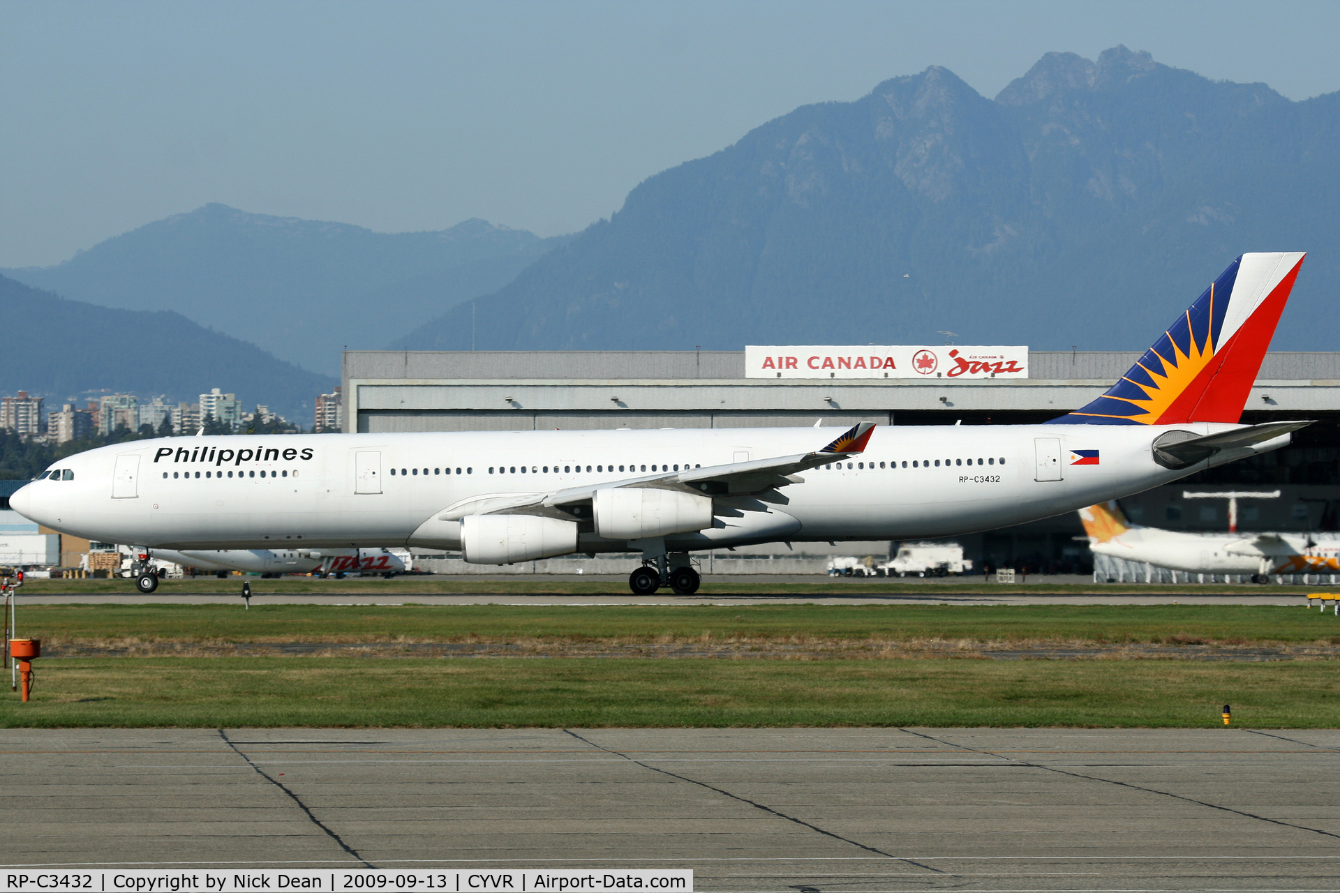 RP-C3432, 1997 Airbus A340-313X C/N 187, CYVR