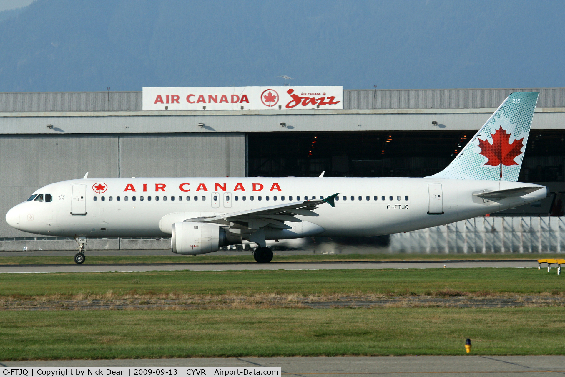 C-FTJQ, 1991 Airbus A320-211 C/N 242, CYVR