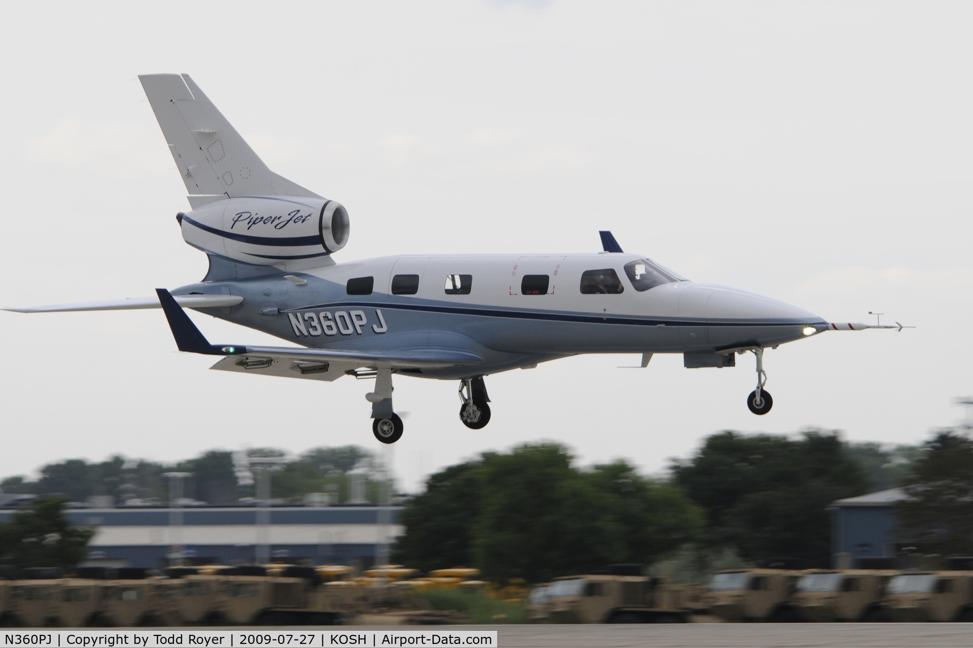 N360PJ, 2008 Piper PA-47-2400J PiperJet C/N 4798E001, Landing 18 at OSH