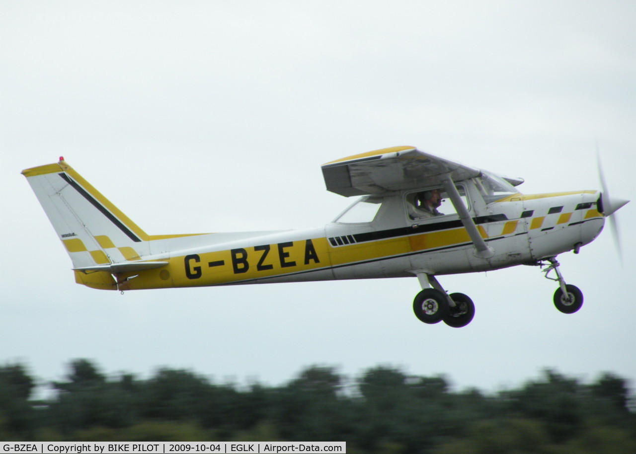 G-BZEA, 1979 Cessna A152 Aerobat C/N A152-0824, CLIMBOUT FROM RWY 25