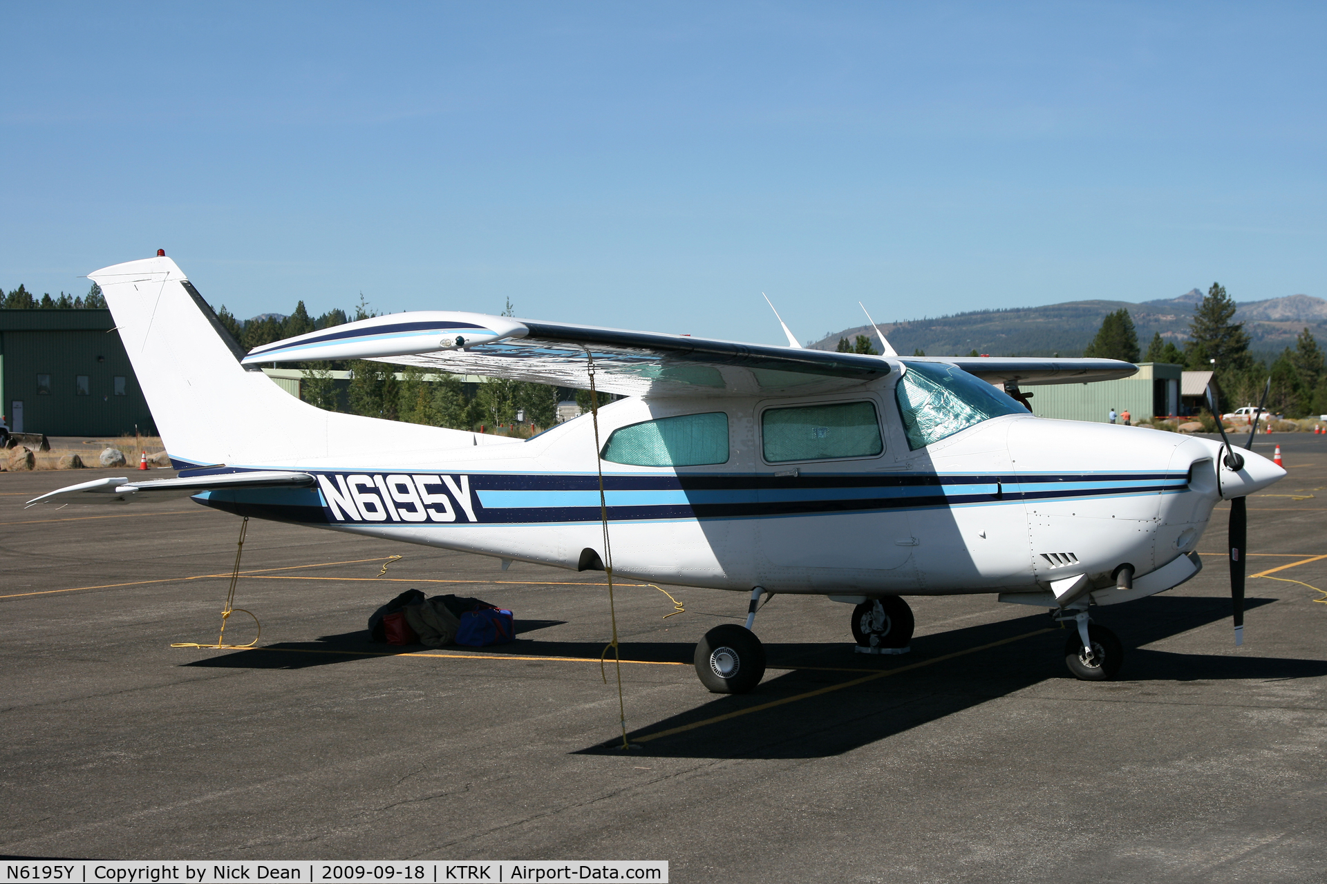 N6195Y, 1981 Cessna T210N Turbo Centurion C/N 21064289, KTRK