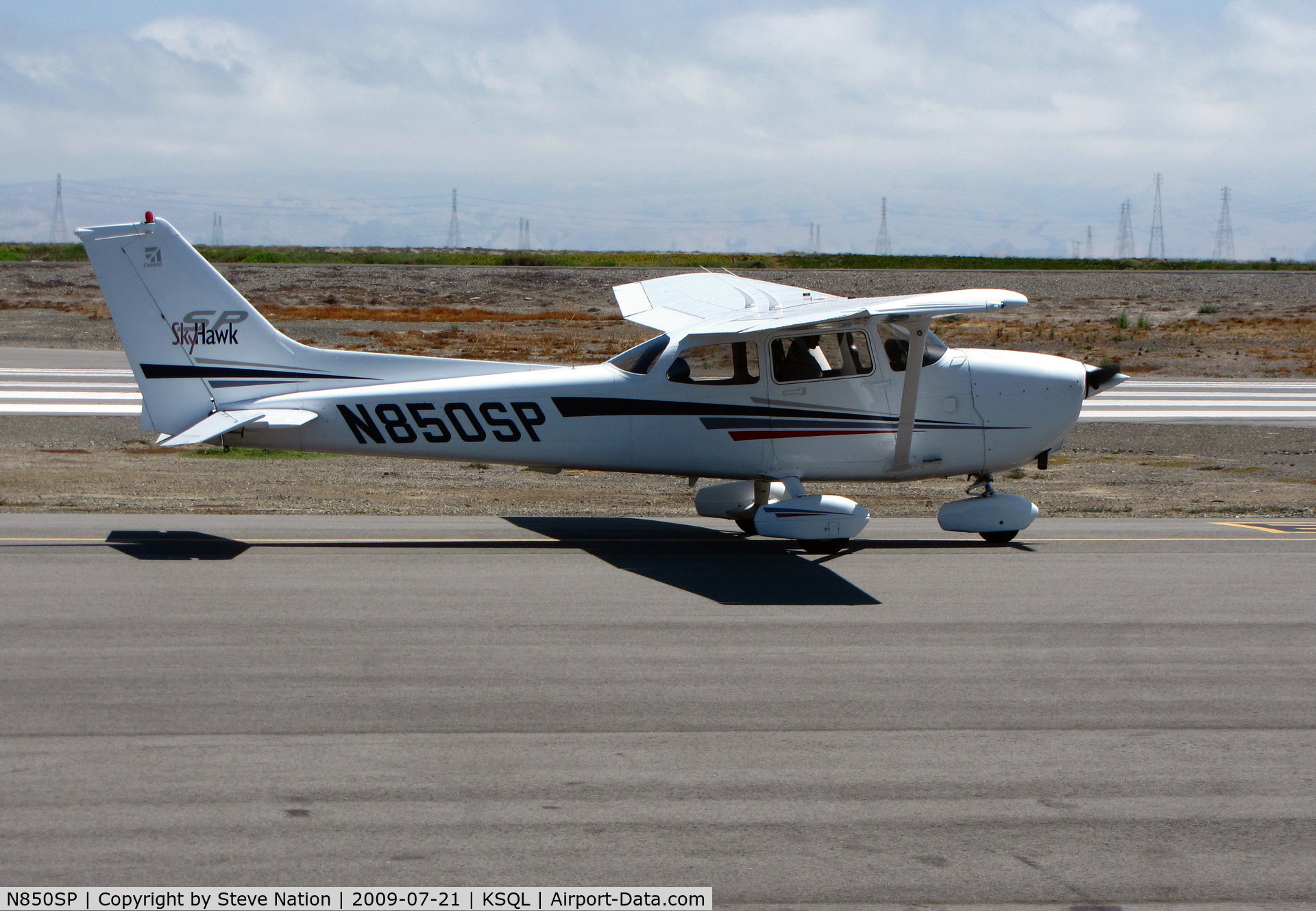 N850SP, 2001 Cessna 172S C/N 172S8758, 2001 Cessna 172S taxiing