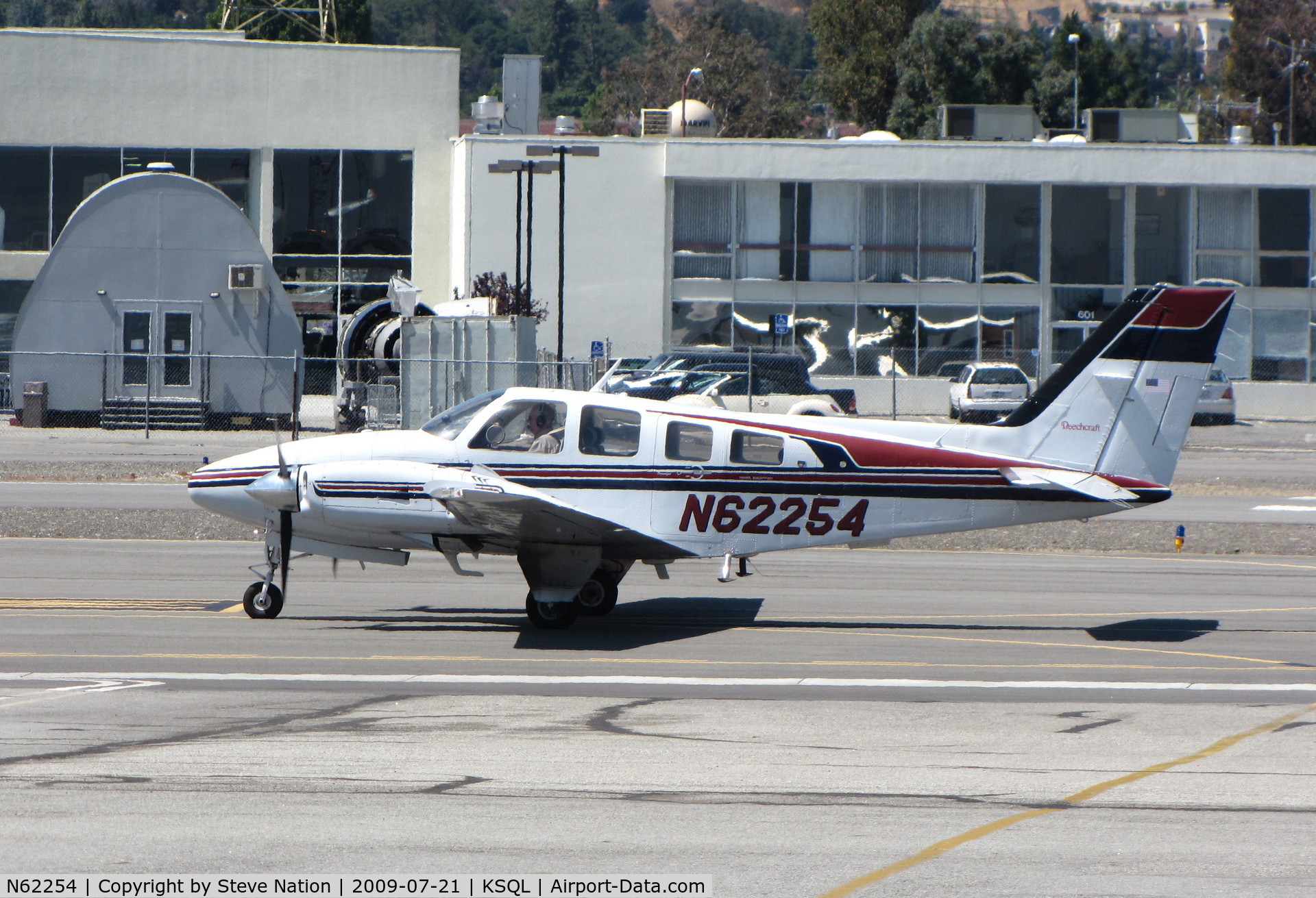 N62254, 1983 Beech 58P Baron C/N TJ-431, Taxiing out for flight home to KF62 (Hayfork, Trinity county, CA)