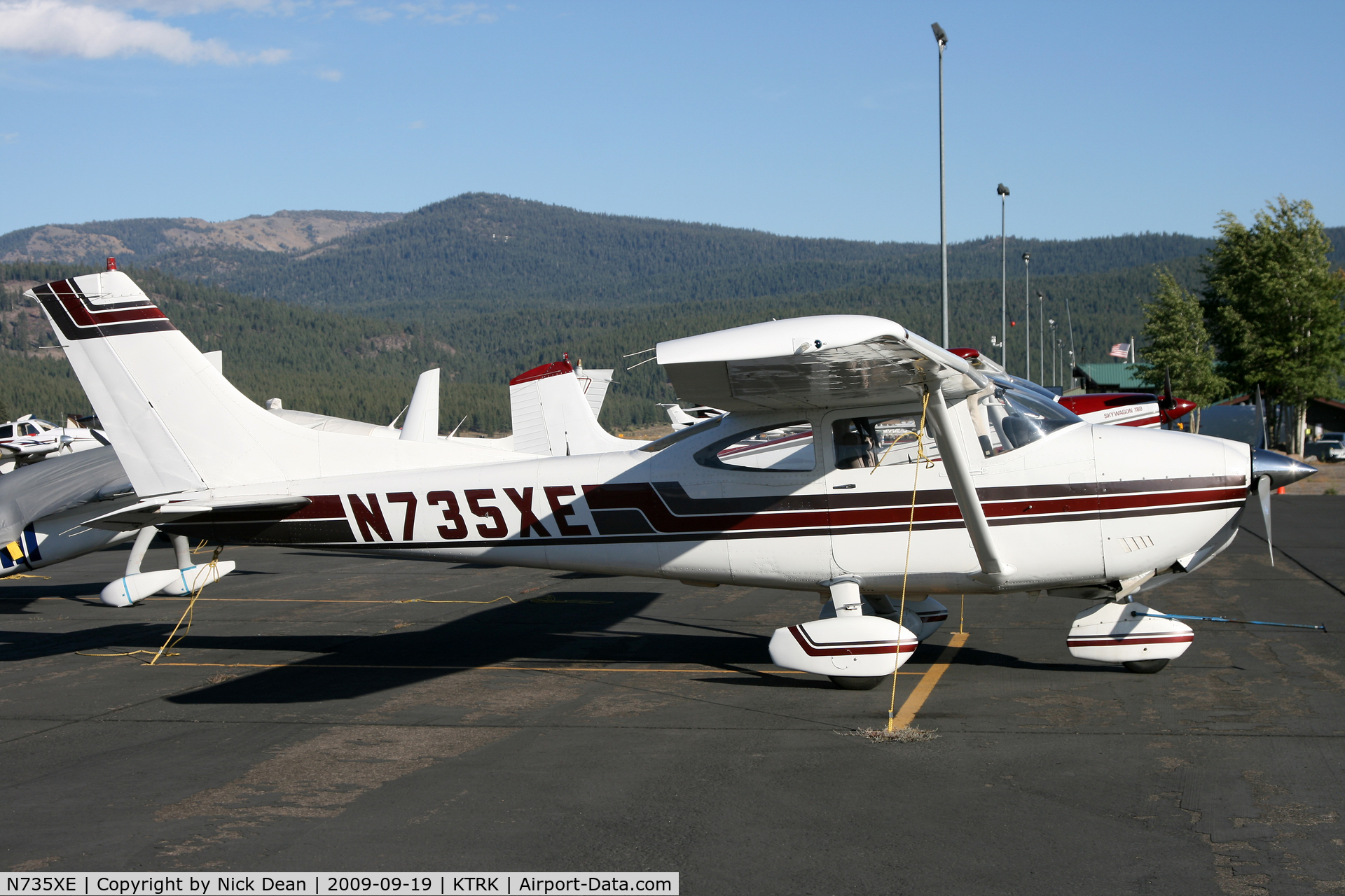 N735XE, 1977 Cessna 182Q Skylane C/N 18265760, KTRK