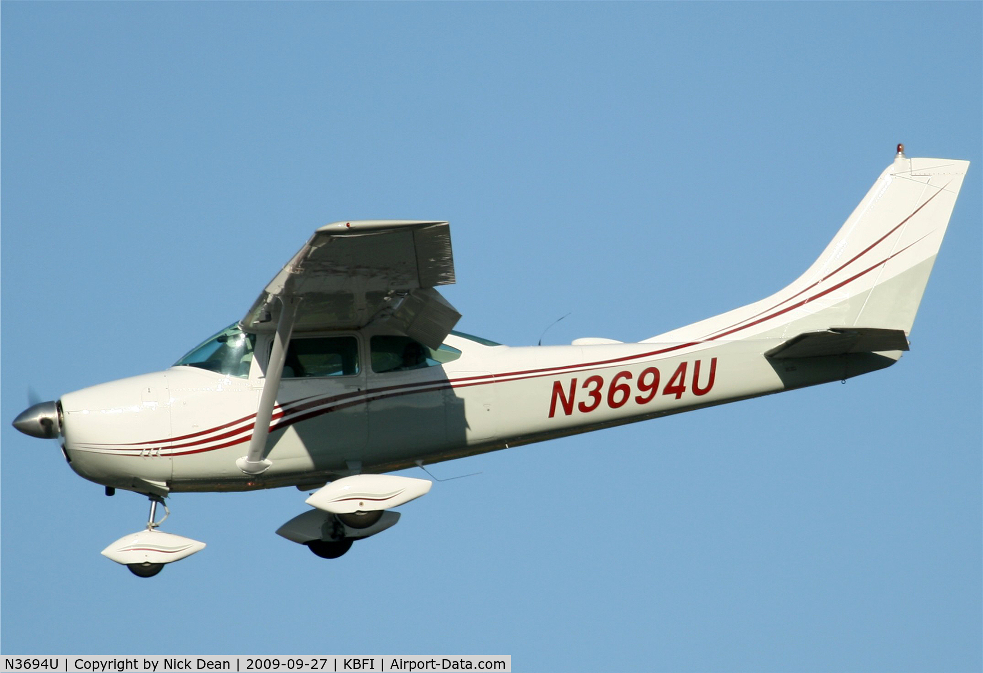 N3694U, 1963 Cessna 182G Skylane C/N 18255094, KBFI