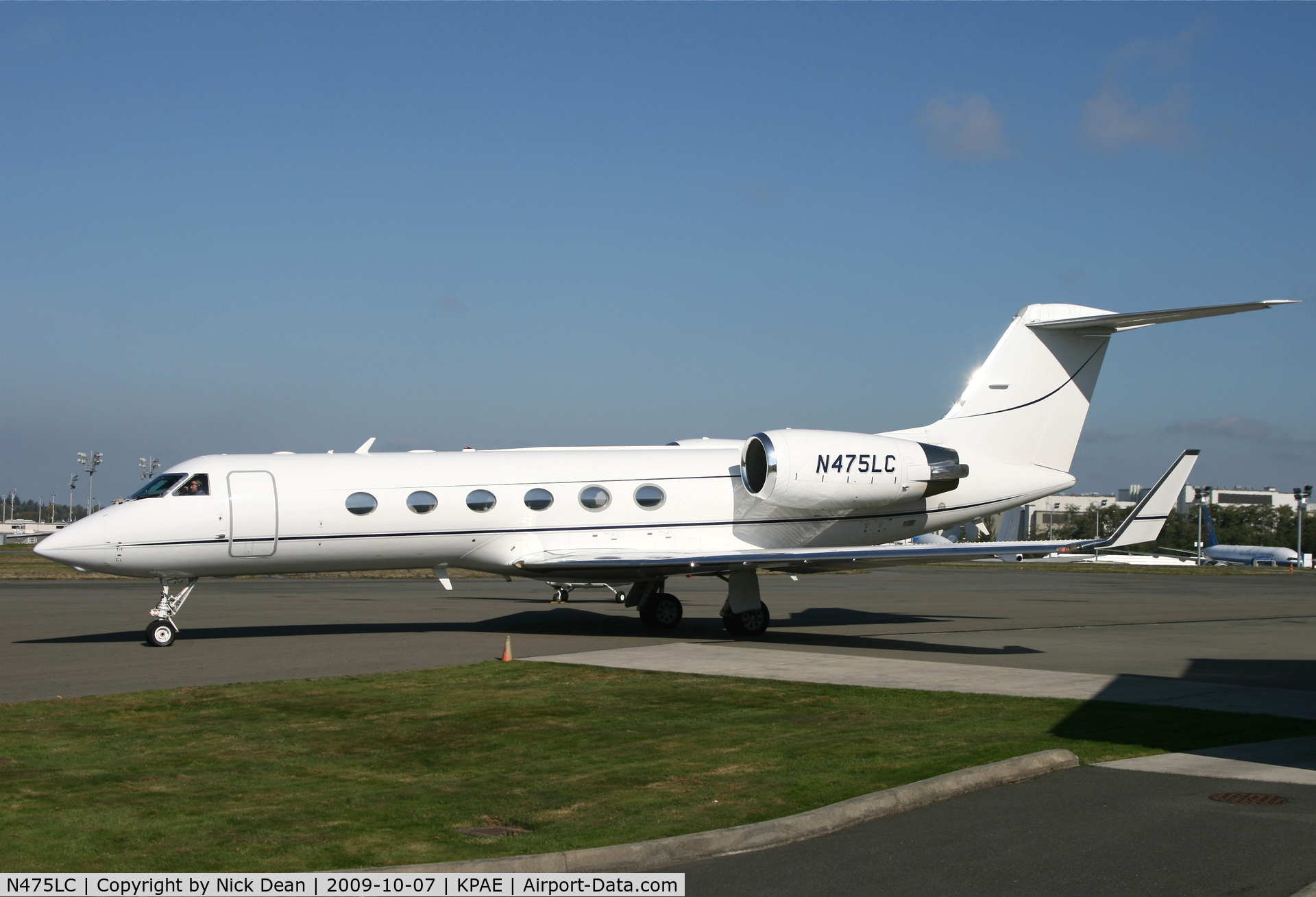 N475LC, 2002 Gulfstream Aerospace G-IV C/N 1472, KPAE