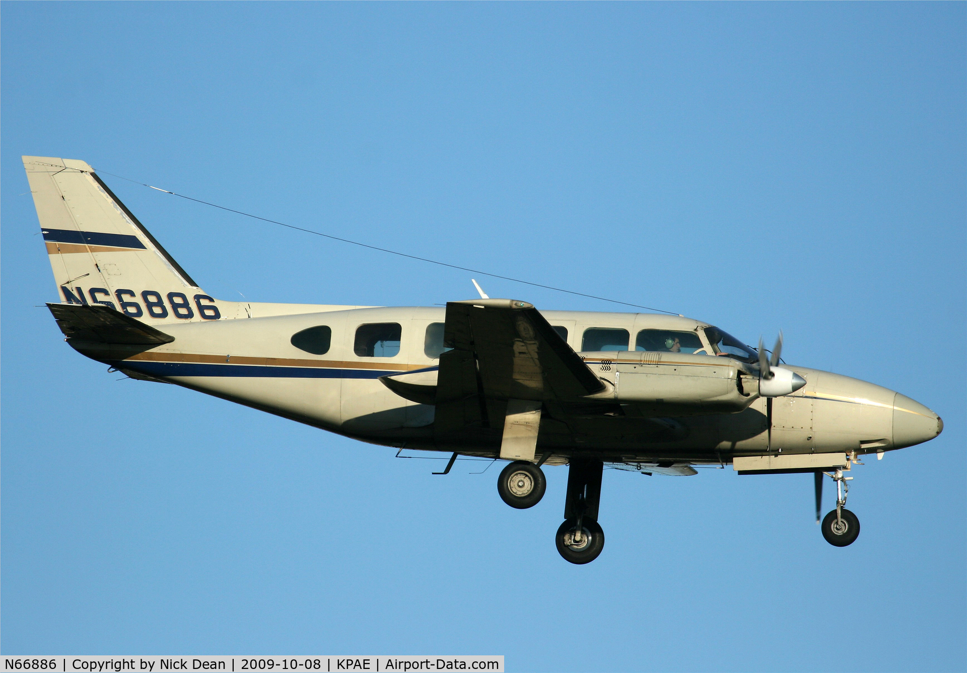 N66886, 1974 Piper PA-31-350 Chieftain C/N 31-7405188, KPAE