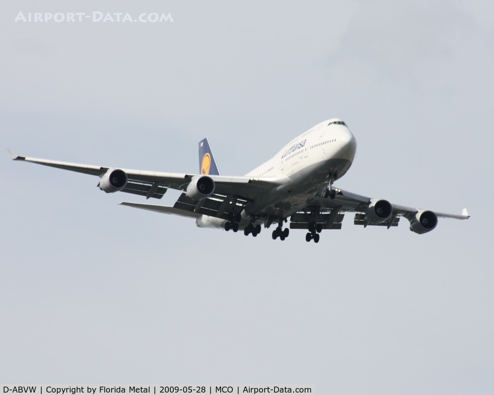 D-ABVW, 1999 Boeing 747-430 C/N 29493, Lufthansa 747-400